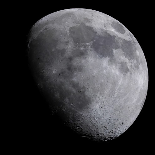 This is the @Space_Station and crew of 7 astronauts passing in front of the Moon seen Wednesday at 9:53pm from Fort Pierce, Florida. It's fast, traveling at ~17,500 mph. The transit shown (in a composite series) took just over a half a second. #SpotTheStation