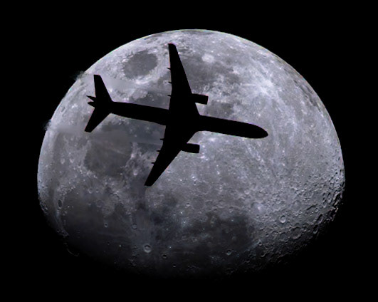 A Boeing 757-24APF (reg N461UP) caught photobombing the Moon, seen here Monday night from Melbourne, Florida.Operated by UPS, flight9745 was flying from Jacksonville (JAX) to Miami (MIA) at 28,000 feet and 439 knots.(📷: me, flight data by Flightradar24.com)