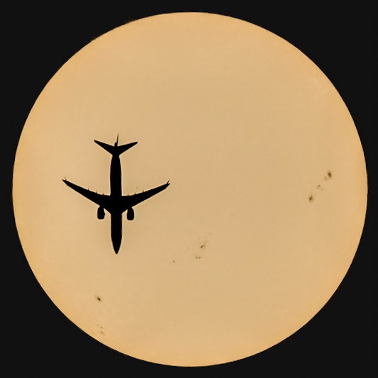 Southwest Airlines, soaking up the Sun: That's Southwest Airlines flight 1271 traveling from Atlanta (ATL) to Miami (MIA), caught Monday passing in front of the Sun over the Space Coast of Florida.The Boeing 737 MAX 8 (reg N8827Q) was flying at 35,531 ft &amp; 456 knots.  (📷: me, with a Canon R5 &amp; 100-500mm w/ a 1.4x TC and a solar filter; flight data by Flightradar24.com)