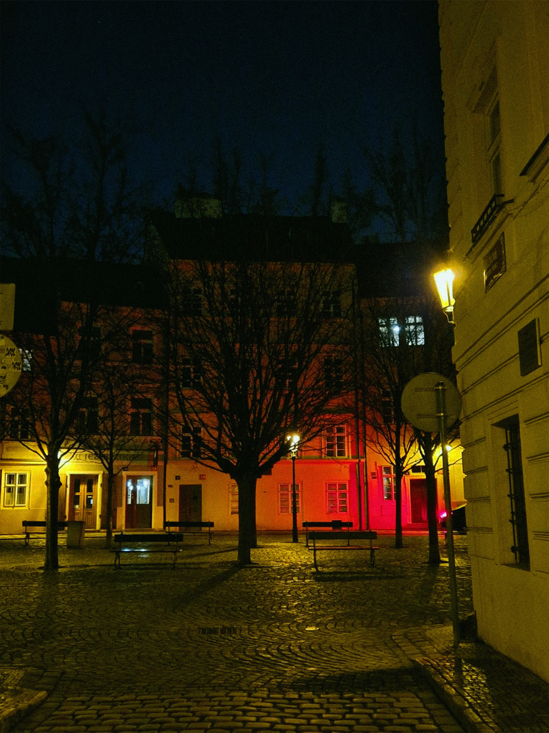 "alleyway" / 2023