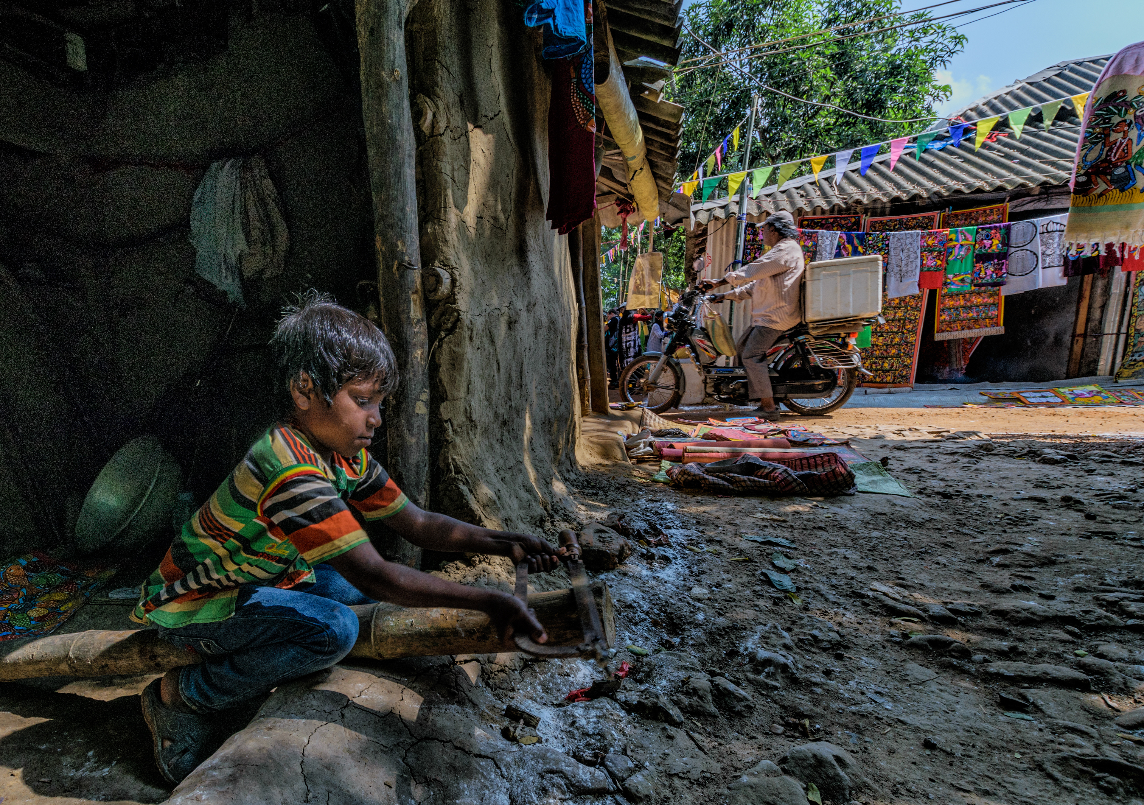Little craftsman (Bengal, India)