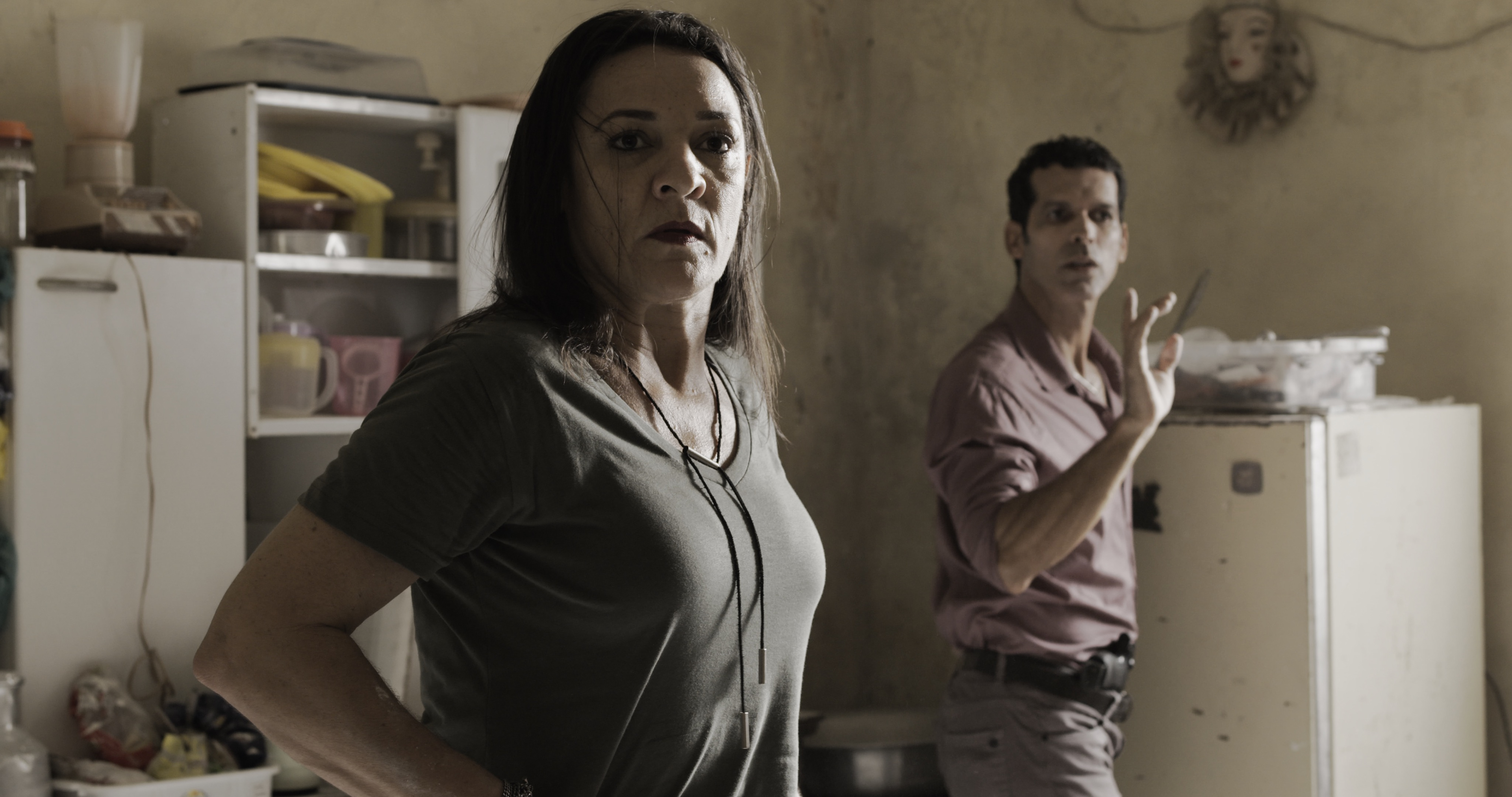 Lica (Evelin Buchegger) e Edgar (Jackson Costa)