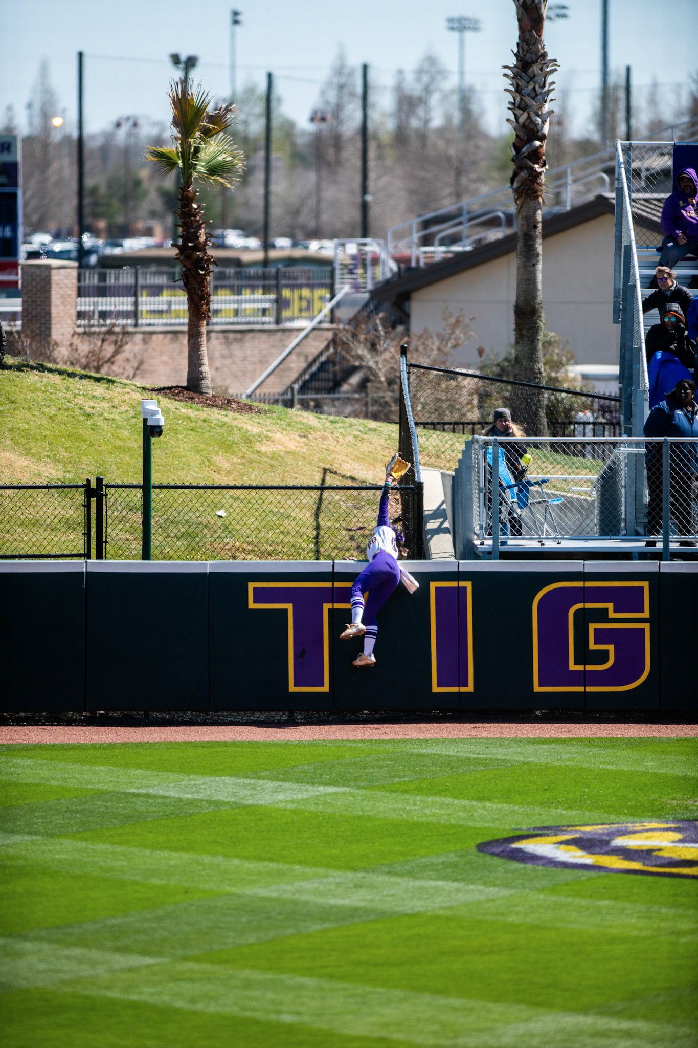 LSU softball redshirt sophomore outfielder Ciara Briggs (88) misses a home run ball hit by an Alabama softball player Saturday, March 12, 2022 during LSU's 13-6 win against Alabama at Tiger Park in Baton Rouge, La.