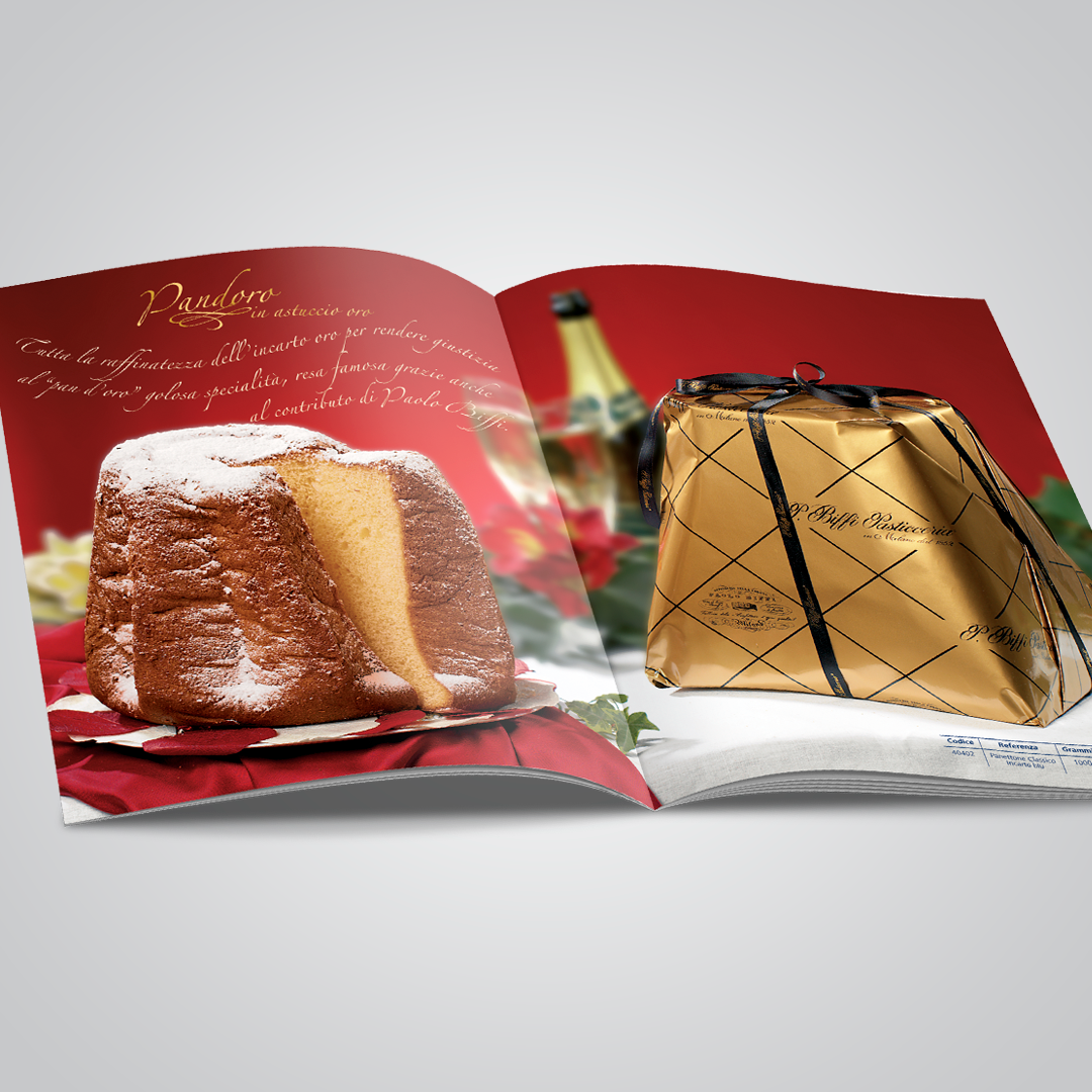 Doppia pagina catalogo Biffi dedicata al Pandoro con prodotto ambientato e packaging dorato.