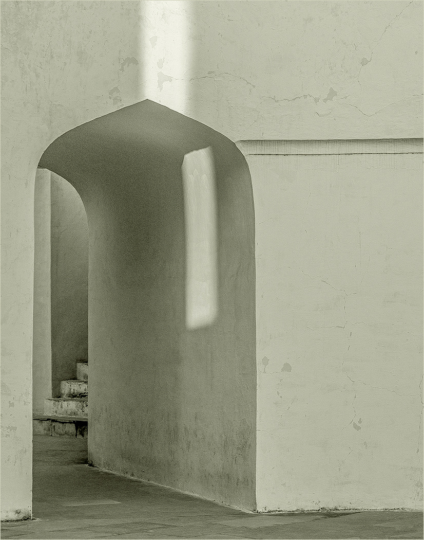 The Passage 2nd in Mono comp