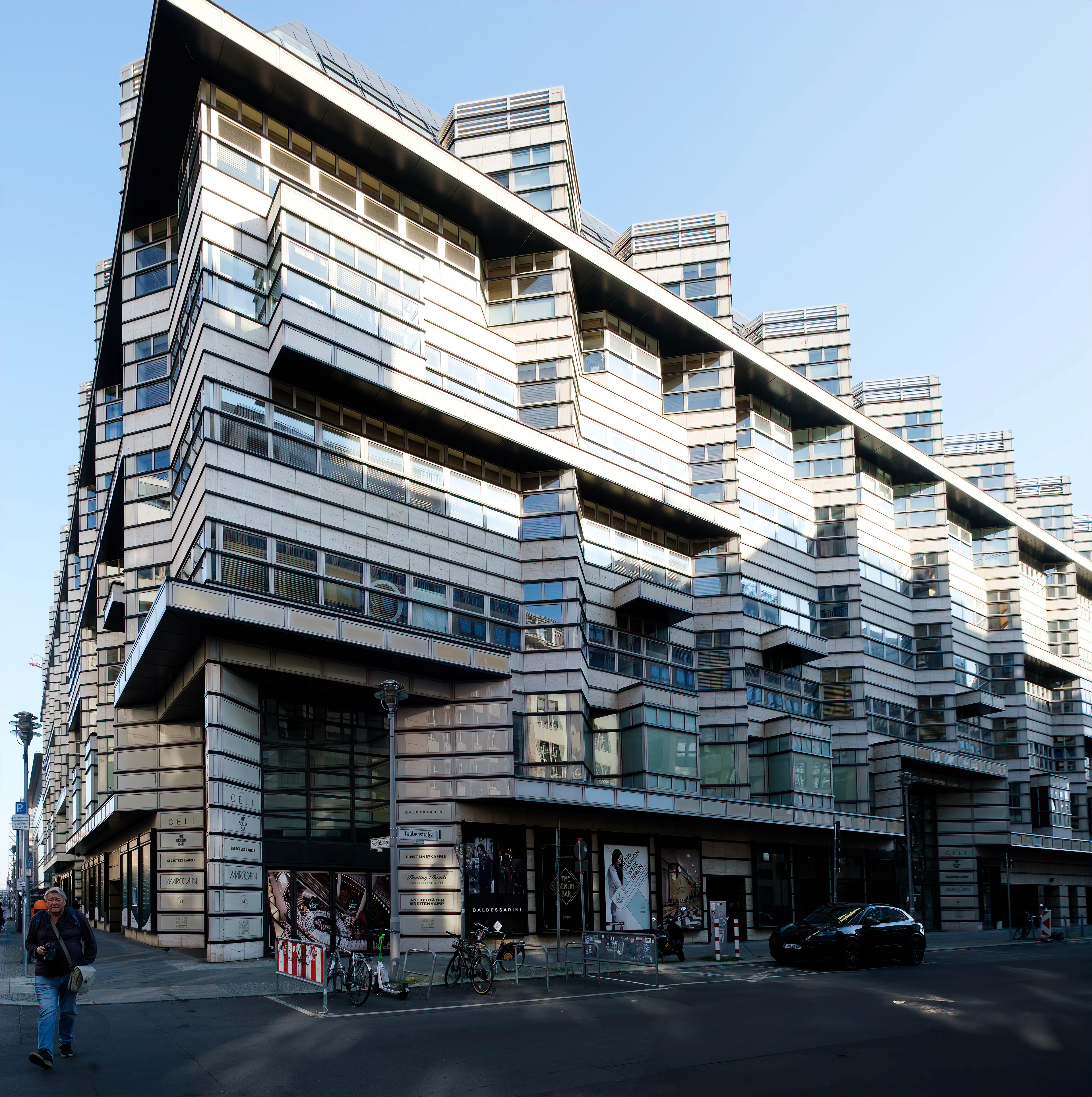 Friedrichstadt-Passagen Dept Store 