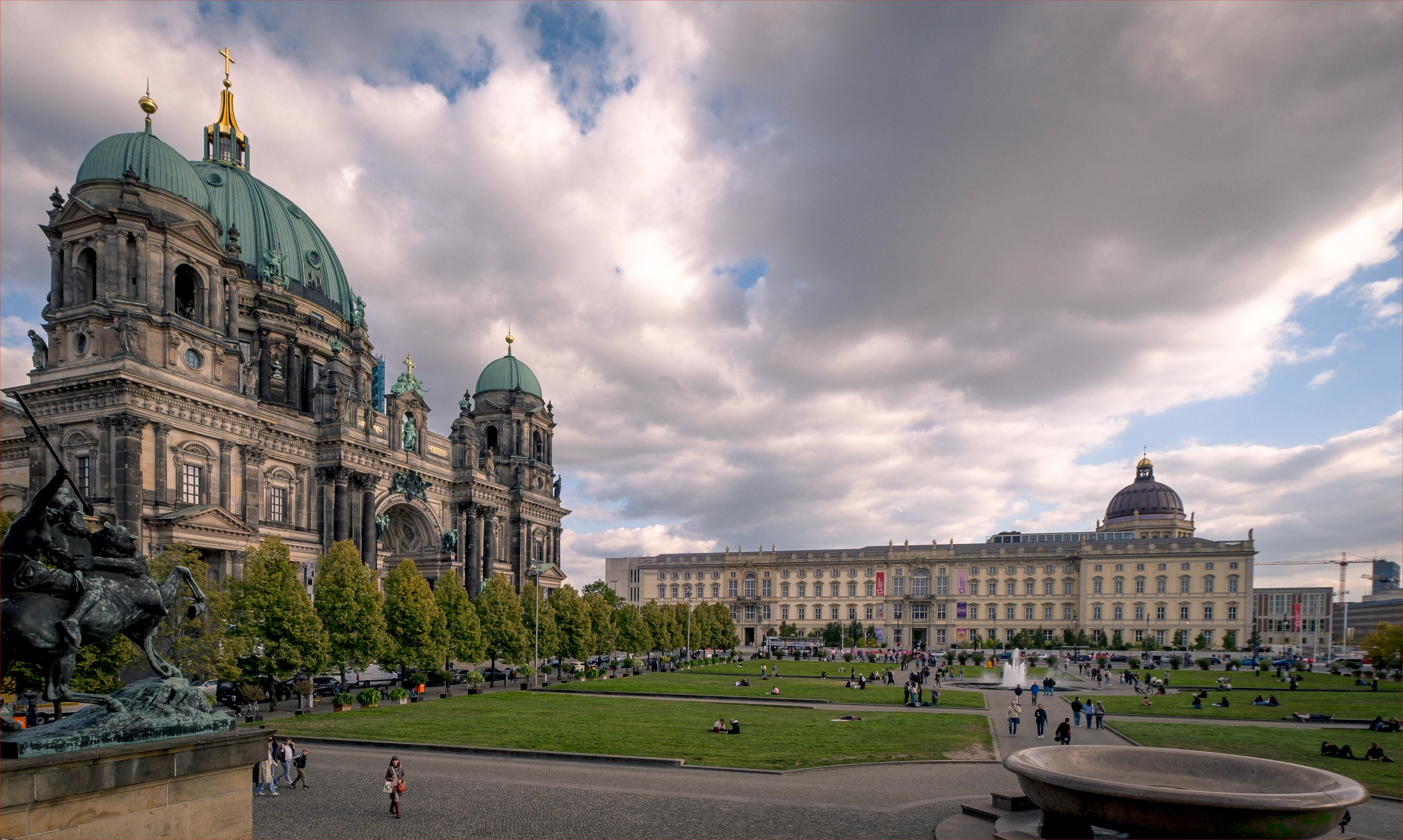 BERLIN DOM
