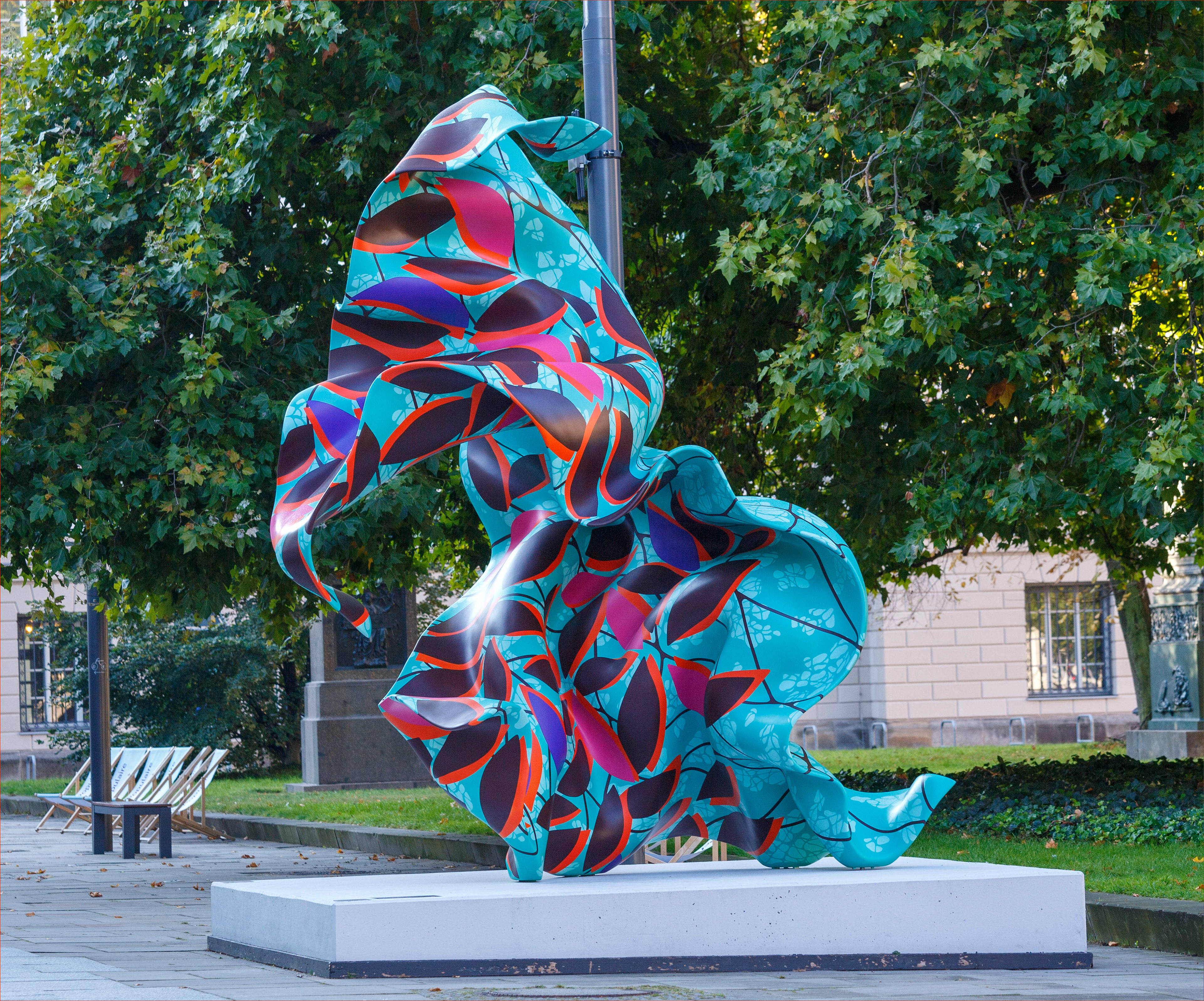 Wind Sculpture in PalaisPopulaire (2)