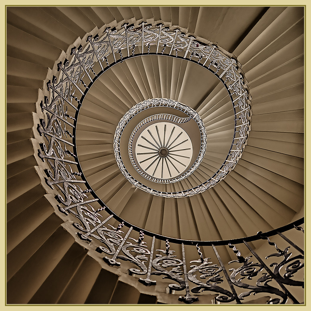 The Tulip Staircase   10.0
