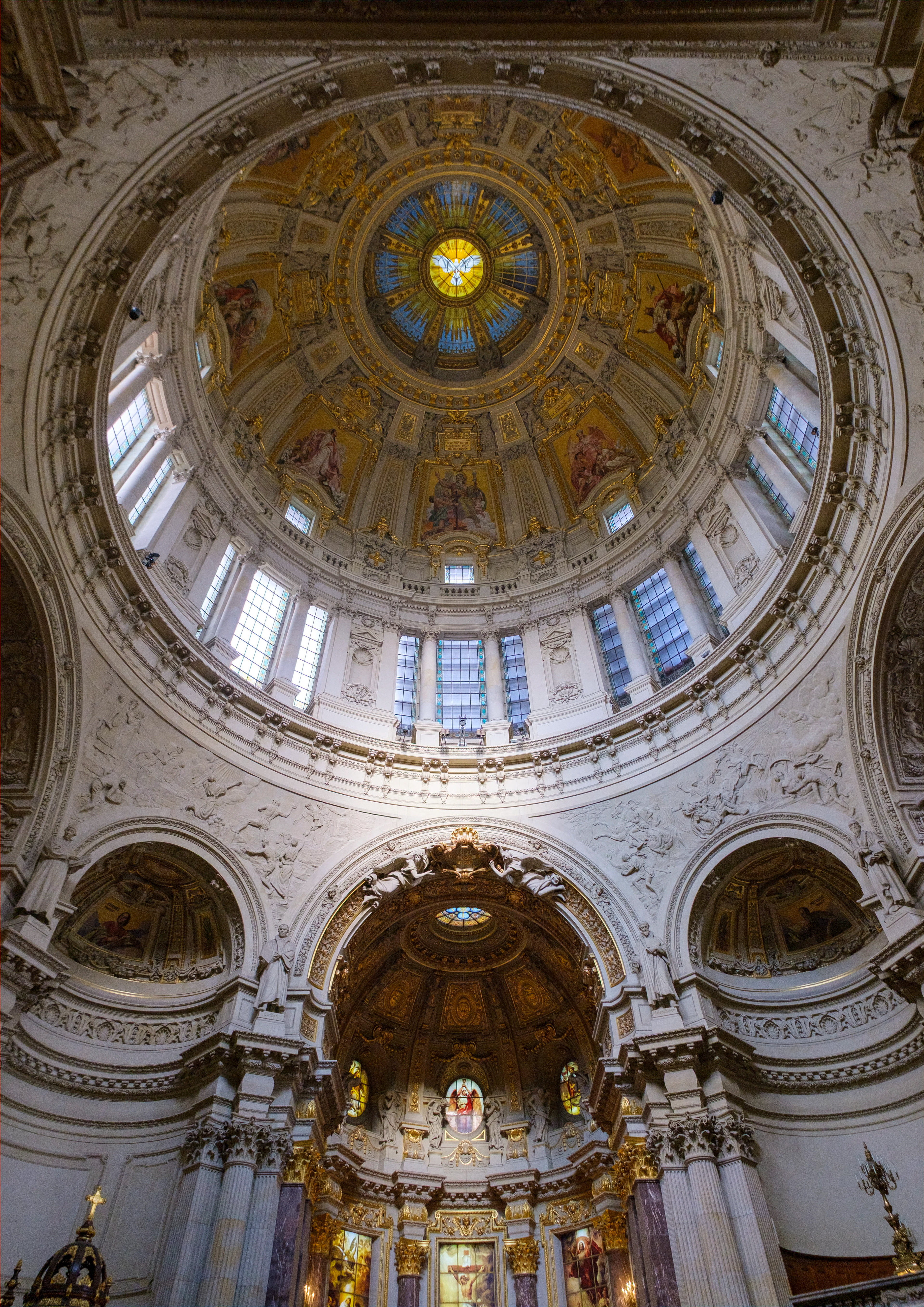 BERLIN DOM