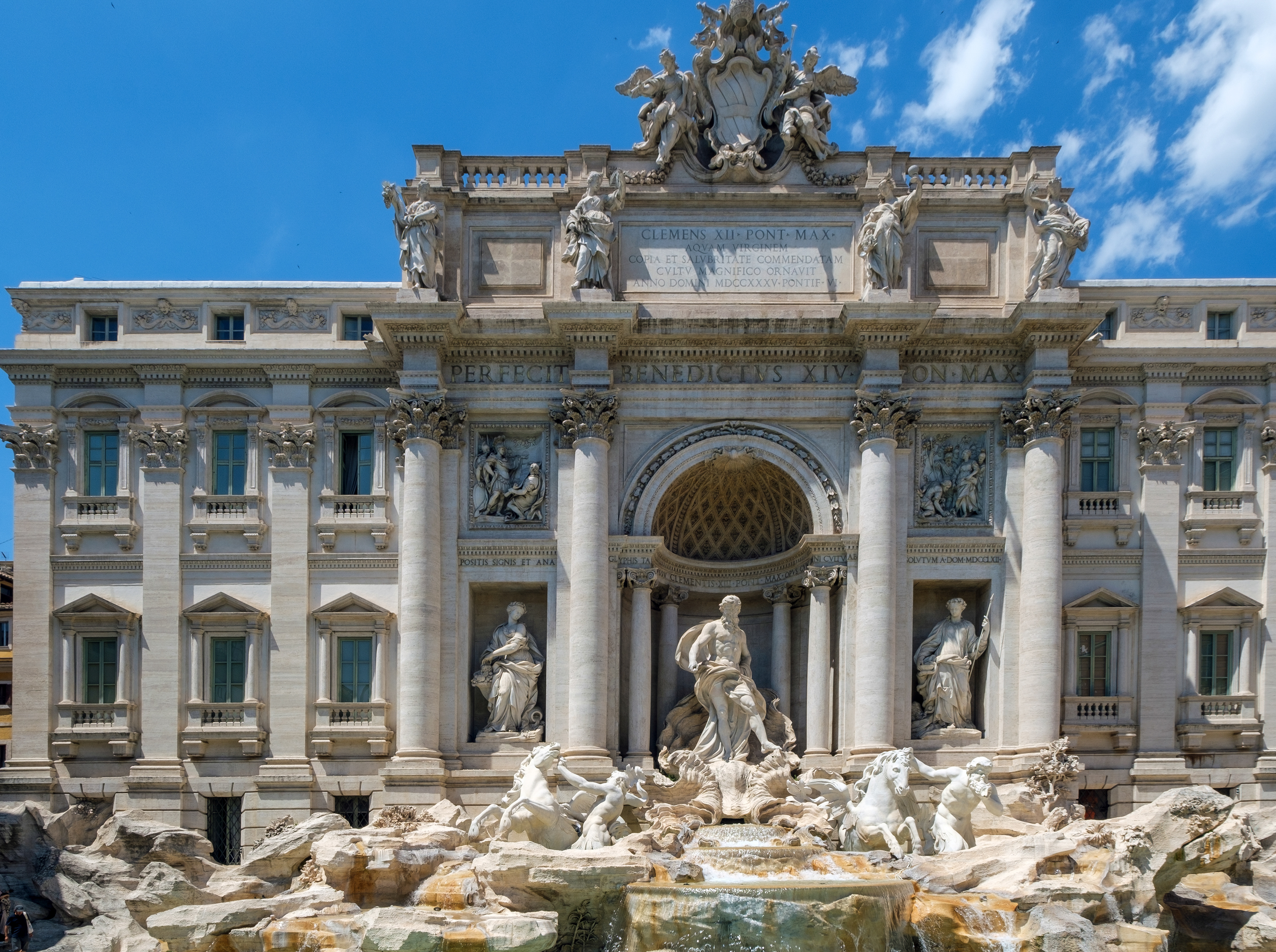 Trevi Fountain 