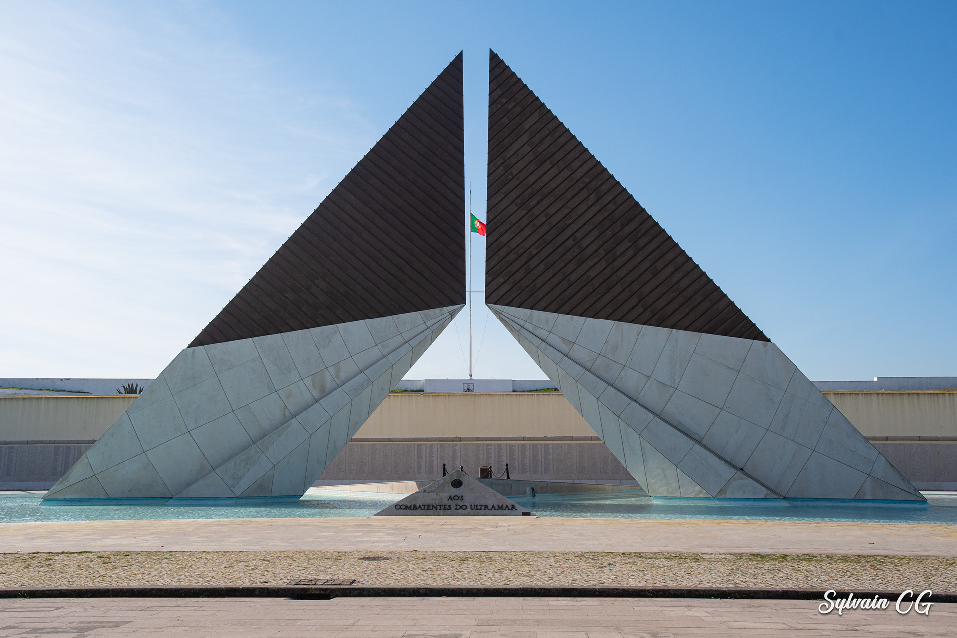 Monument to the Overseas Combatants - Lisbon