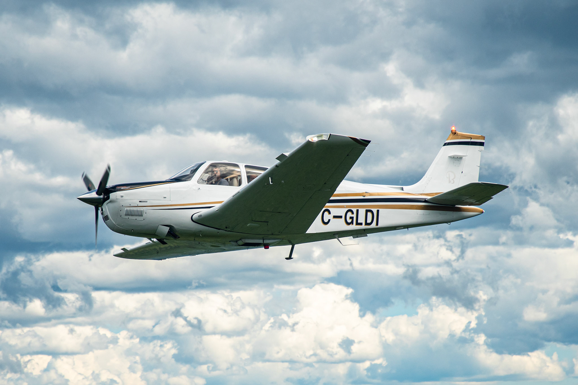 Bonanza G36 C-GLDI - Saguenay