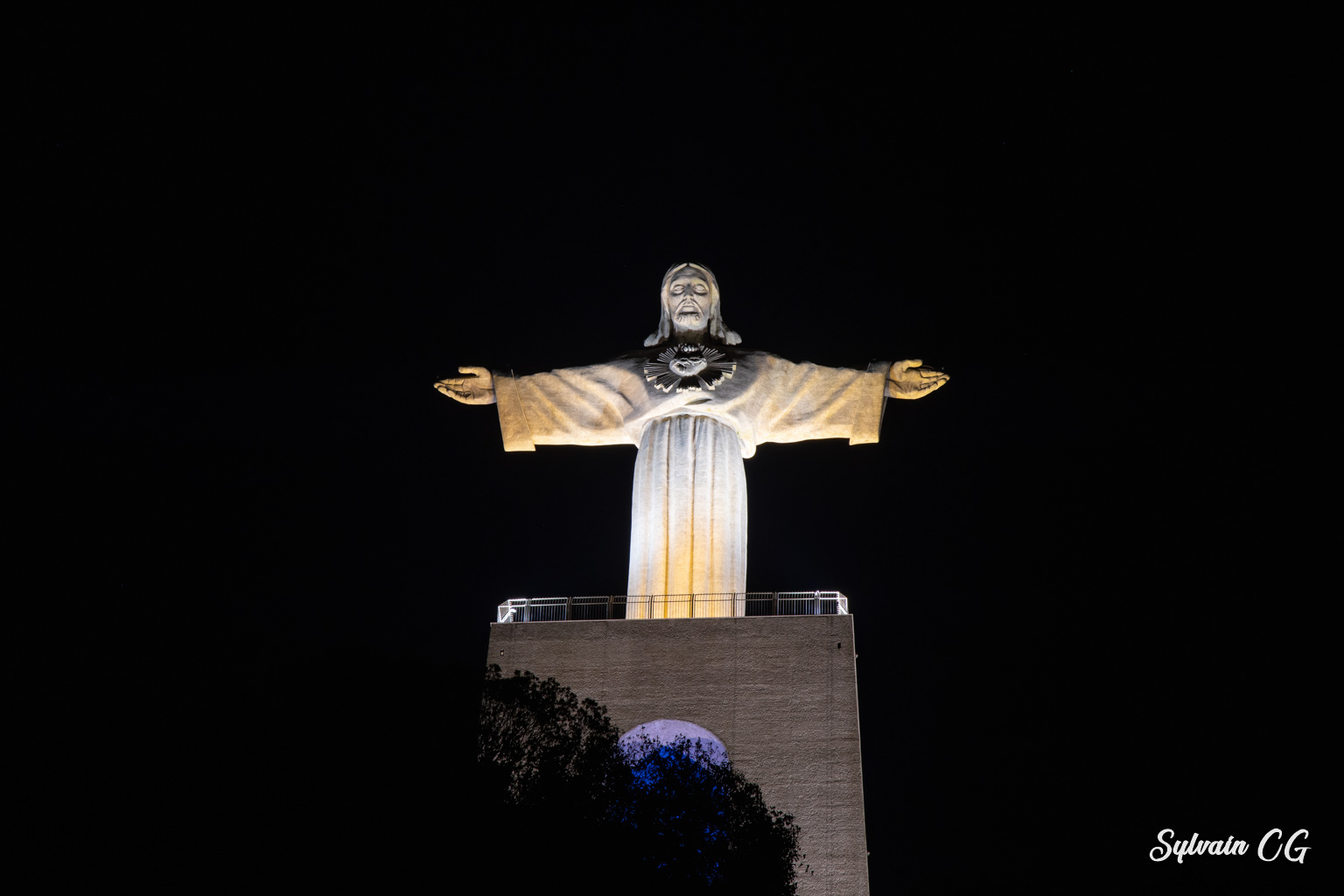 National Sanctuary of Christ the King - Almada
