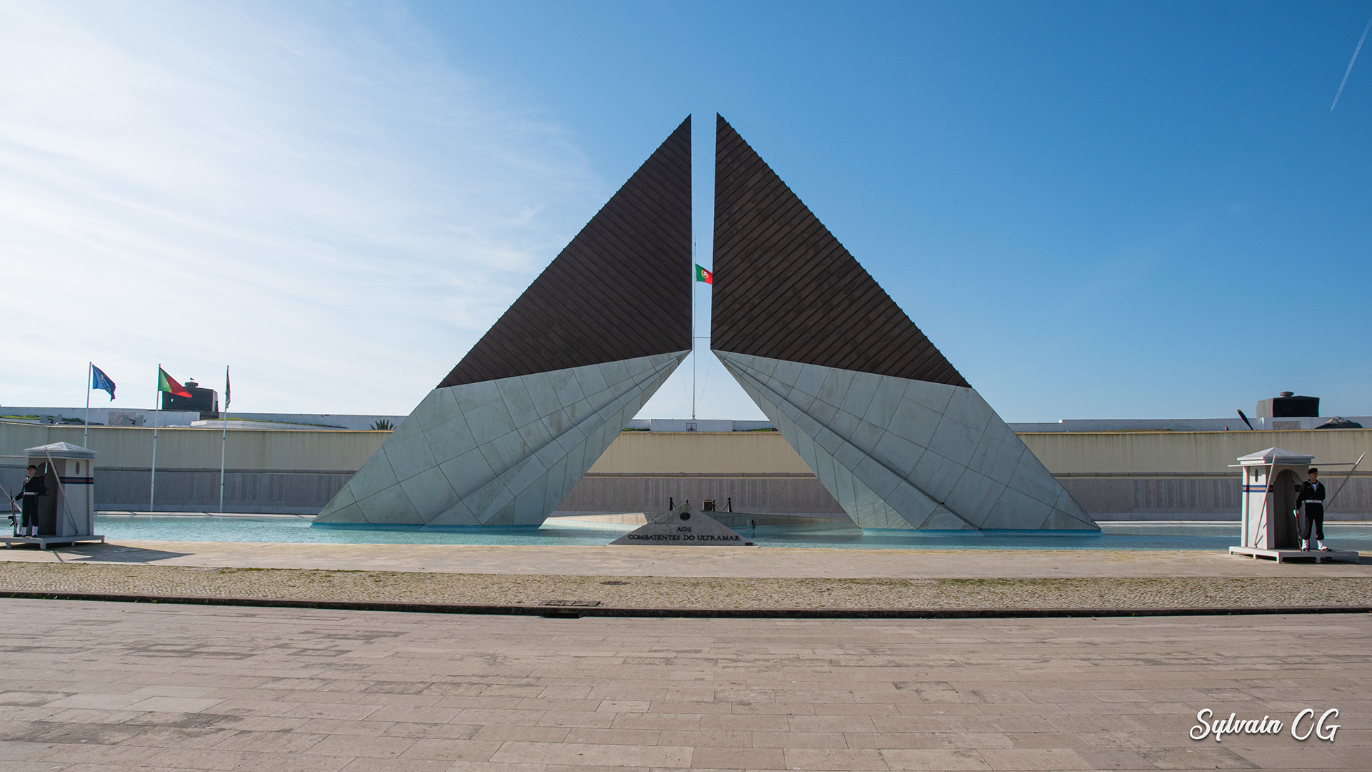 Monument to the Overseas Combatants - Lisbon