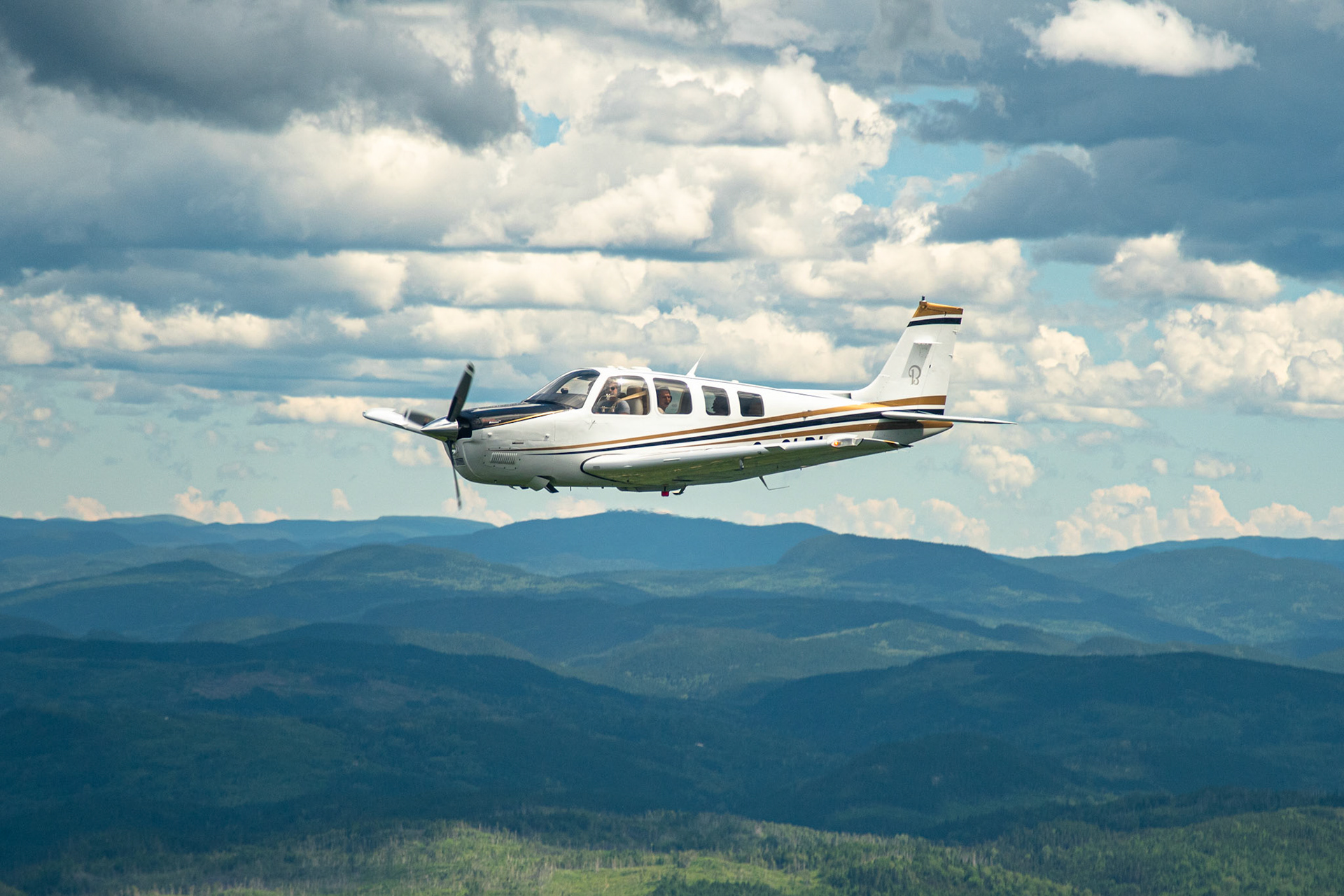 Bonanza G36 C-GLDI - Saguenay