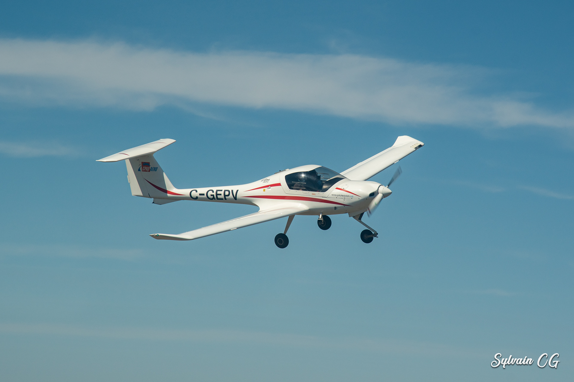 Katana DA-20 (C-GPEV) from Cessna 172N (C-GNLR) - YHU