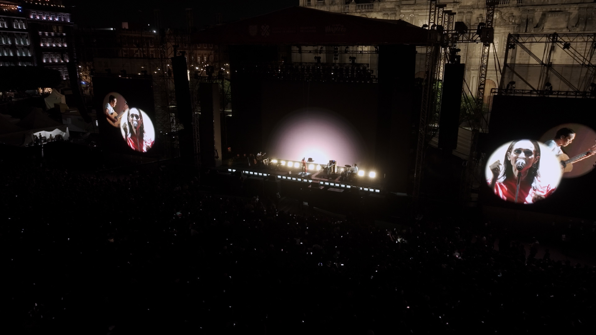 Julieta Venegas - El Zocalo, CDMX