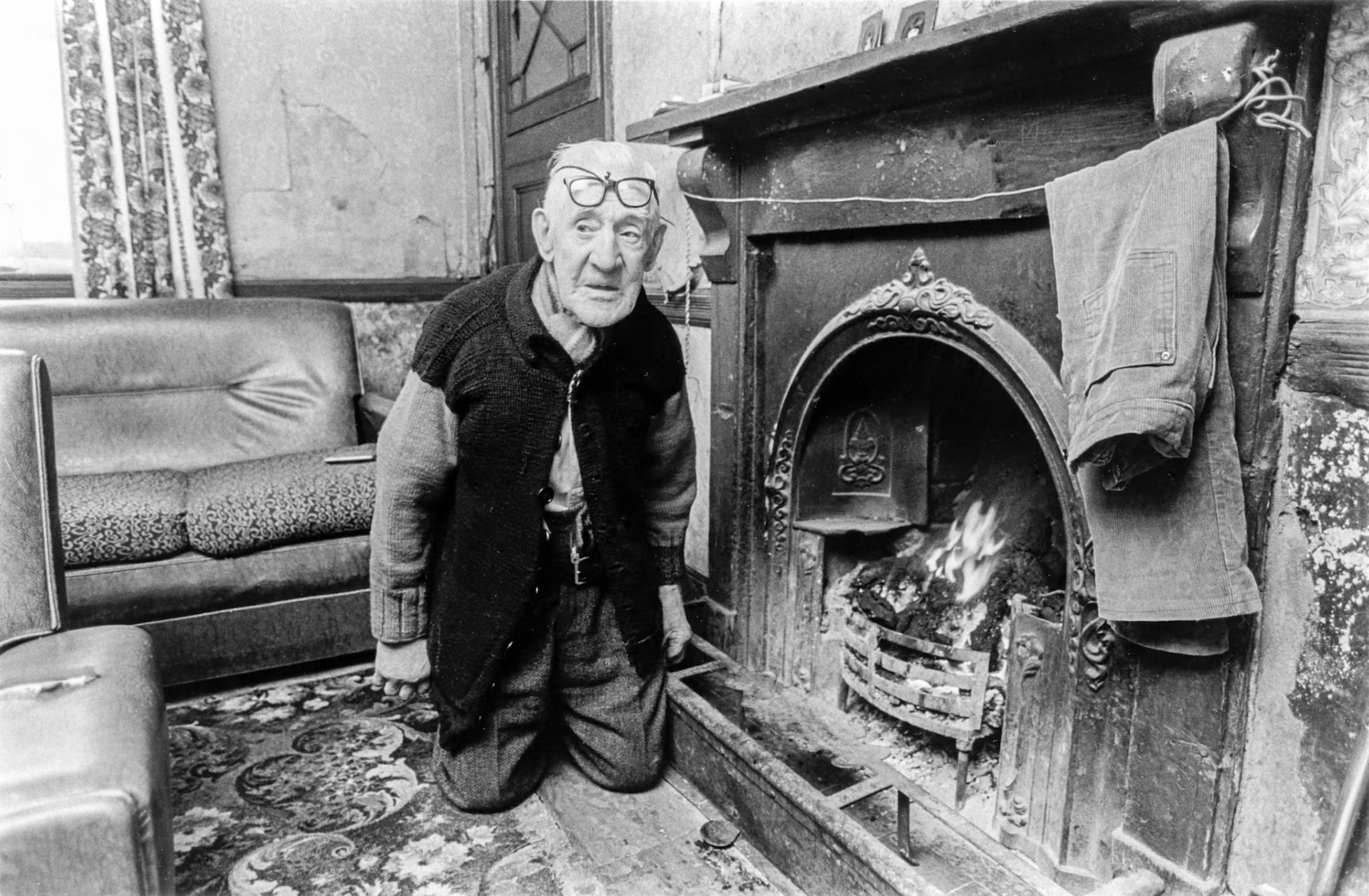 William Billingsley.  He lived with his son, Ken. He died in the early 80s and was almost 102.  William loved to knit and often knitted socks and blankets.  He was a  real character.  He loved to cook curries.