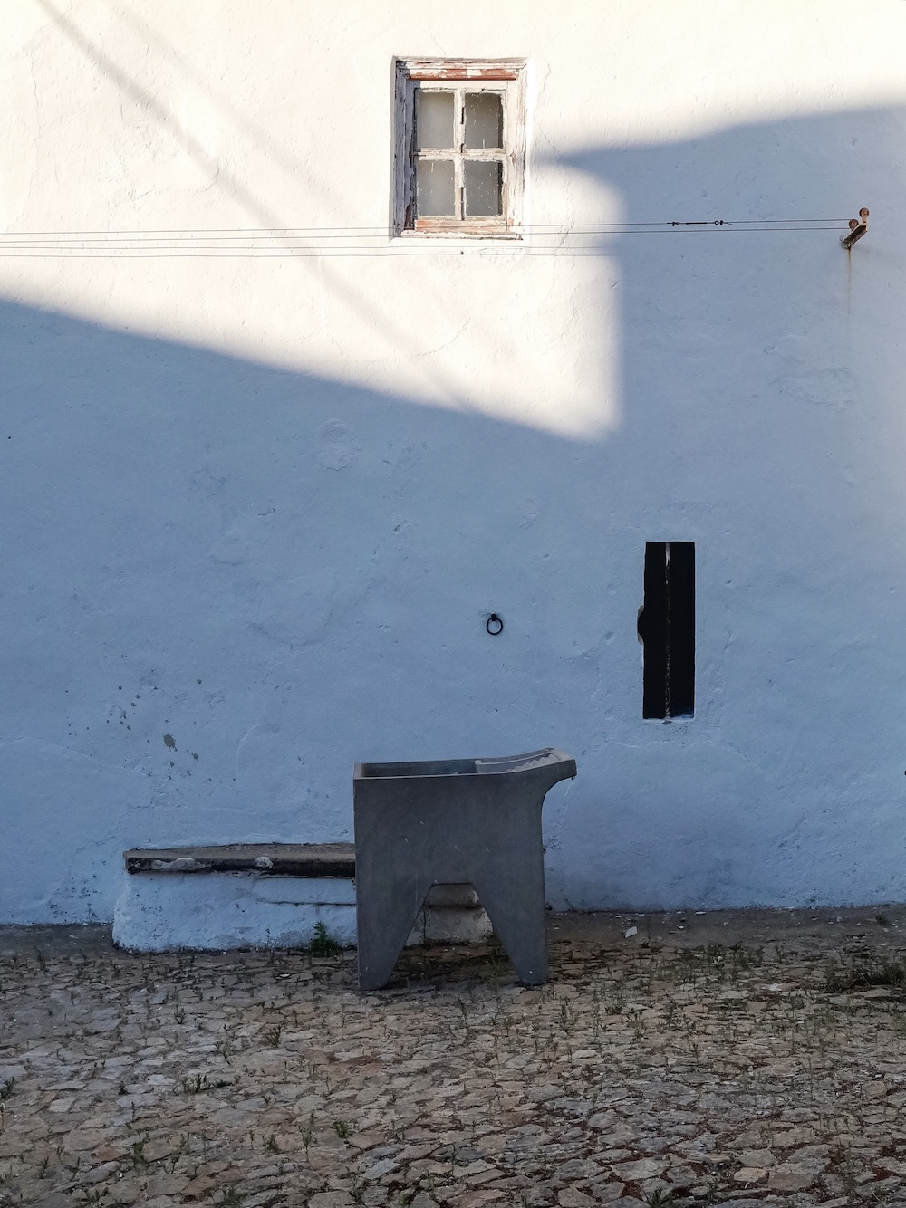 tank (2019); 60 x 45 cm (23,6" x 17,7")