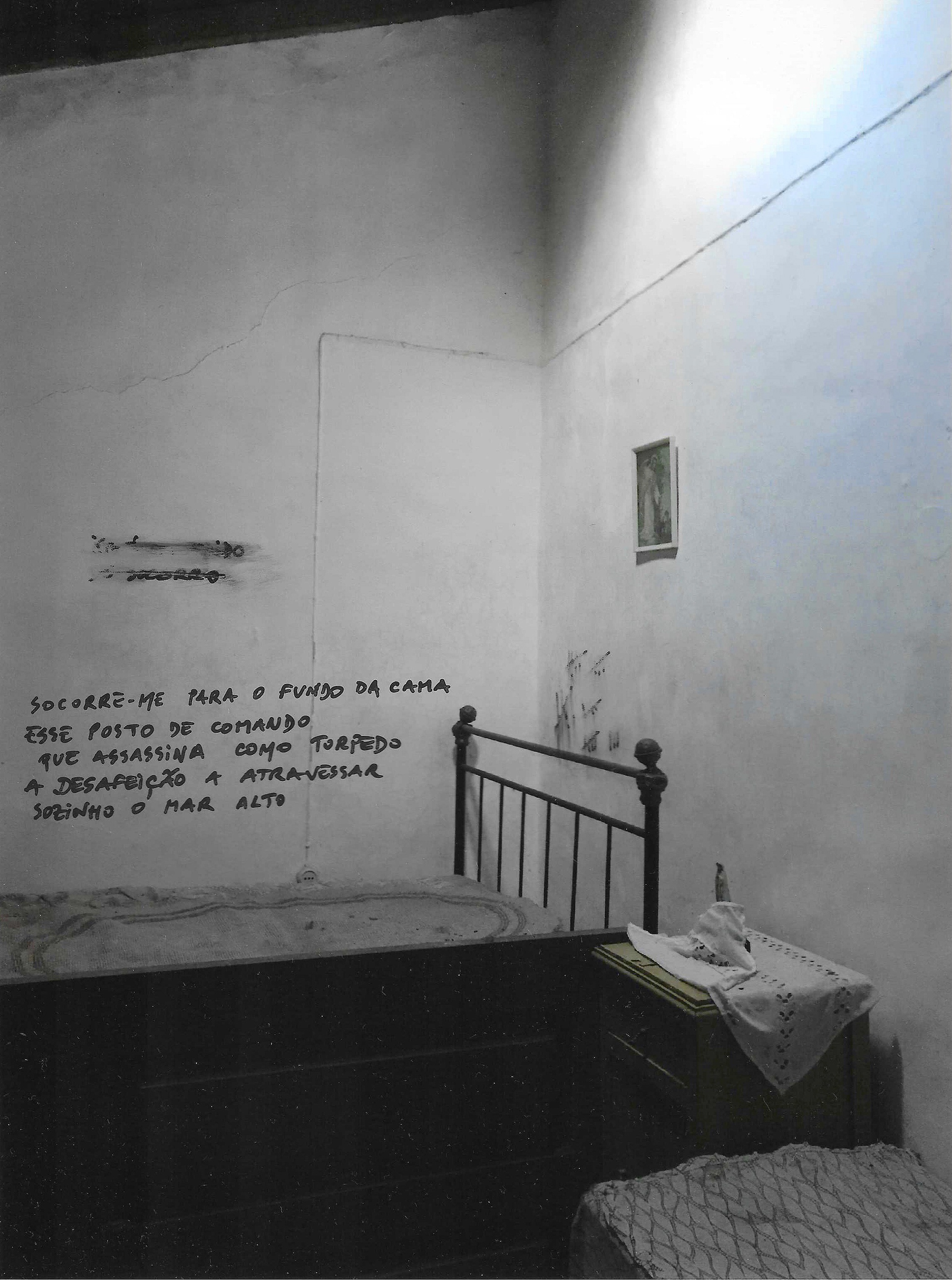 disaffection (2023); 25,5 x 19,1 cm (10,0" x 7,5")