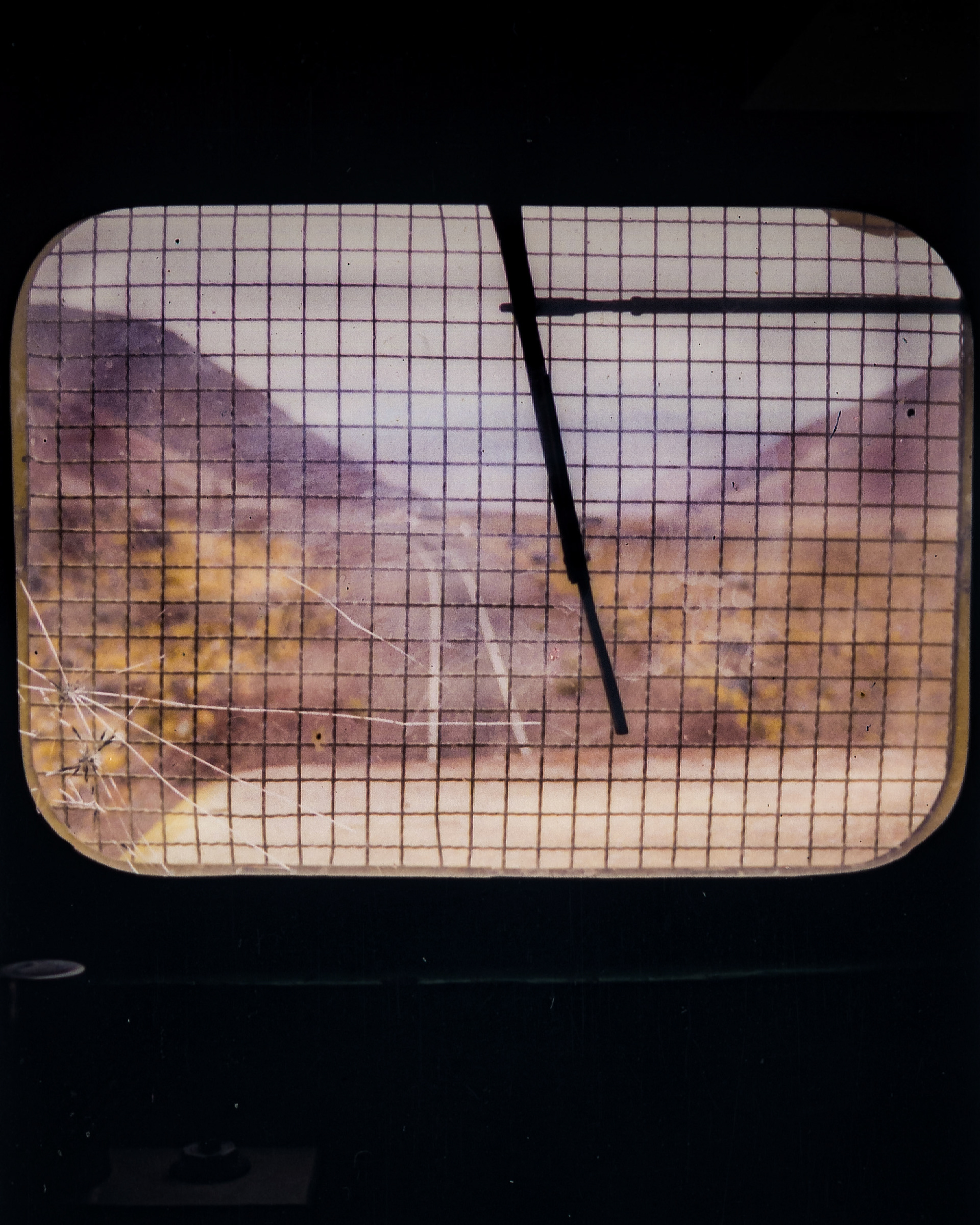 La vista desde una de las ventanillas frontales de la locomotora.