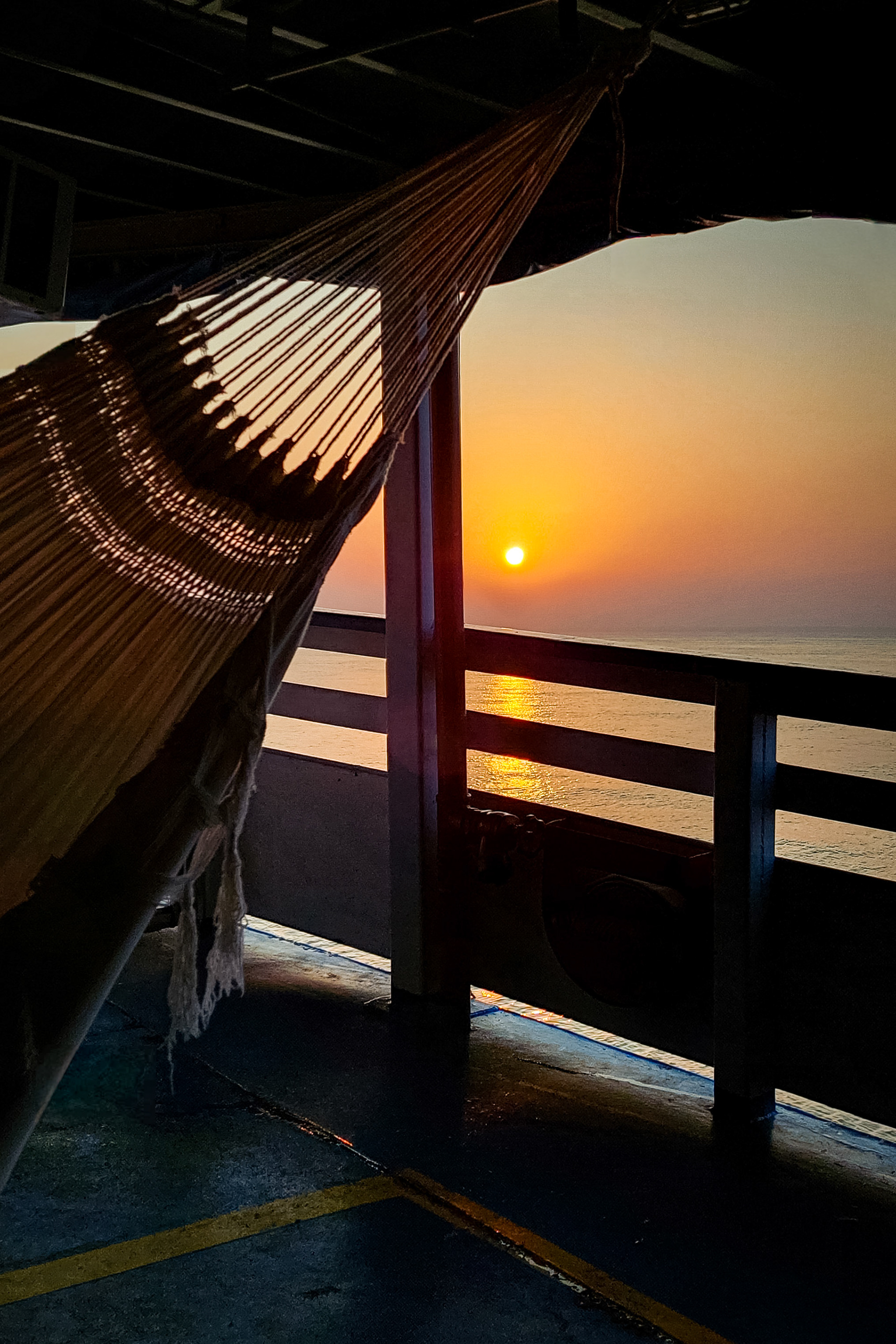 Amanecer sobre la cubierta, más cerca del destino final: Belém.