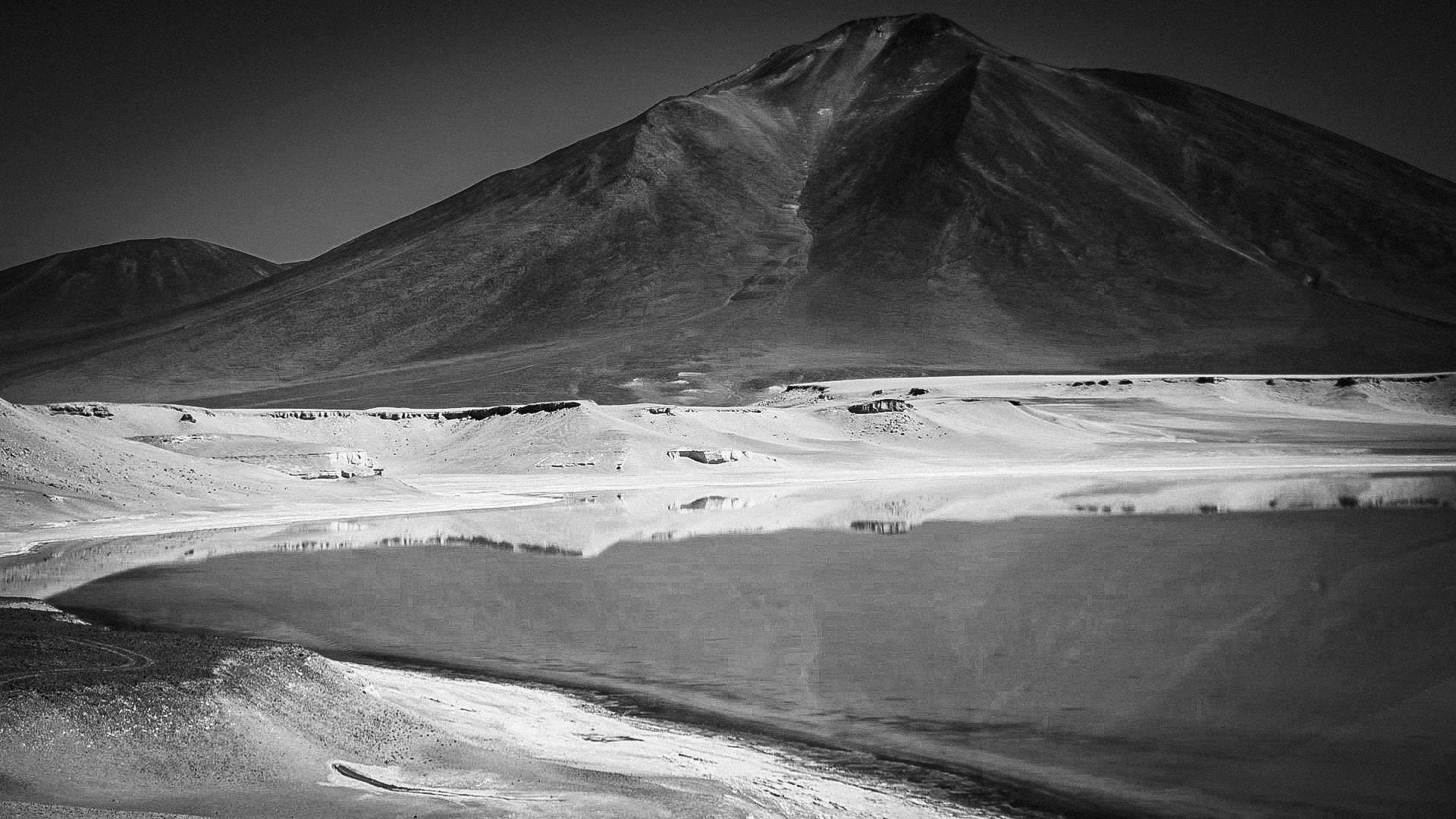 Paisaje del lado argentino, en la ruta de los equipos de asistencia del rally.
