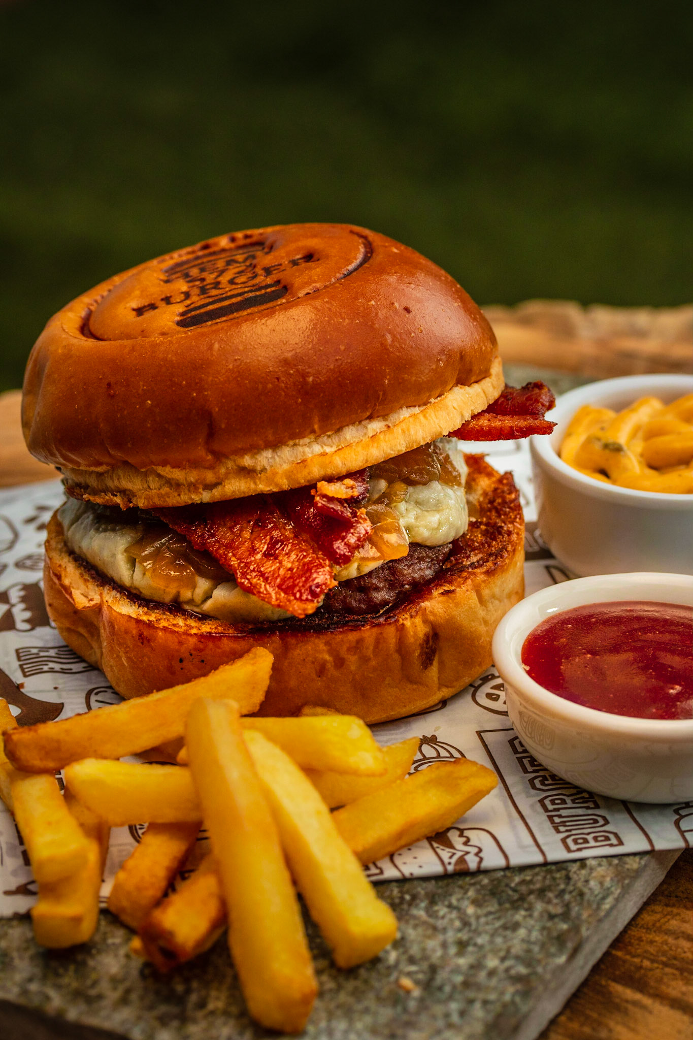Hemi572 Burger - Portfólio