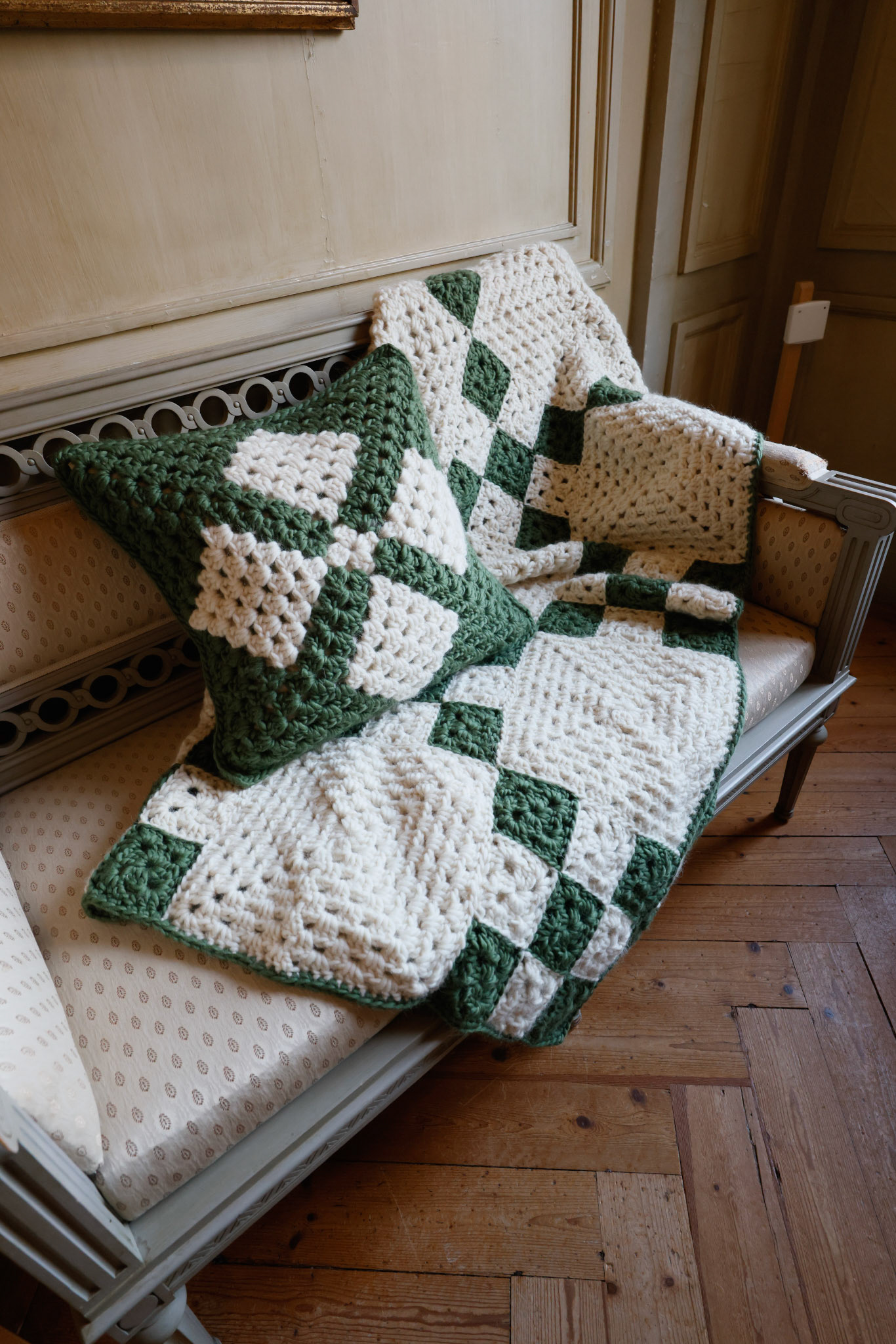 John cushion & Hilda Blanket