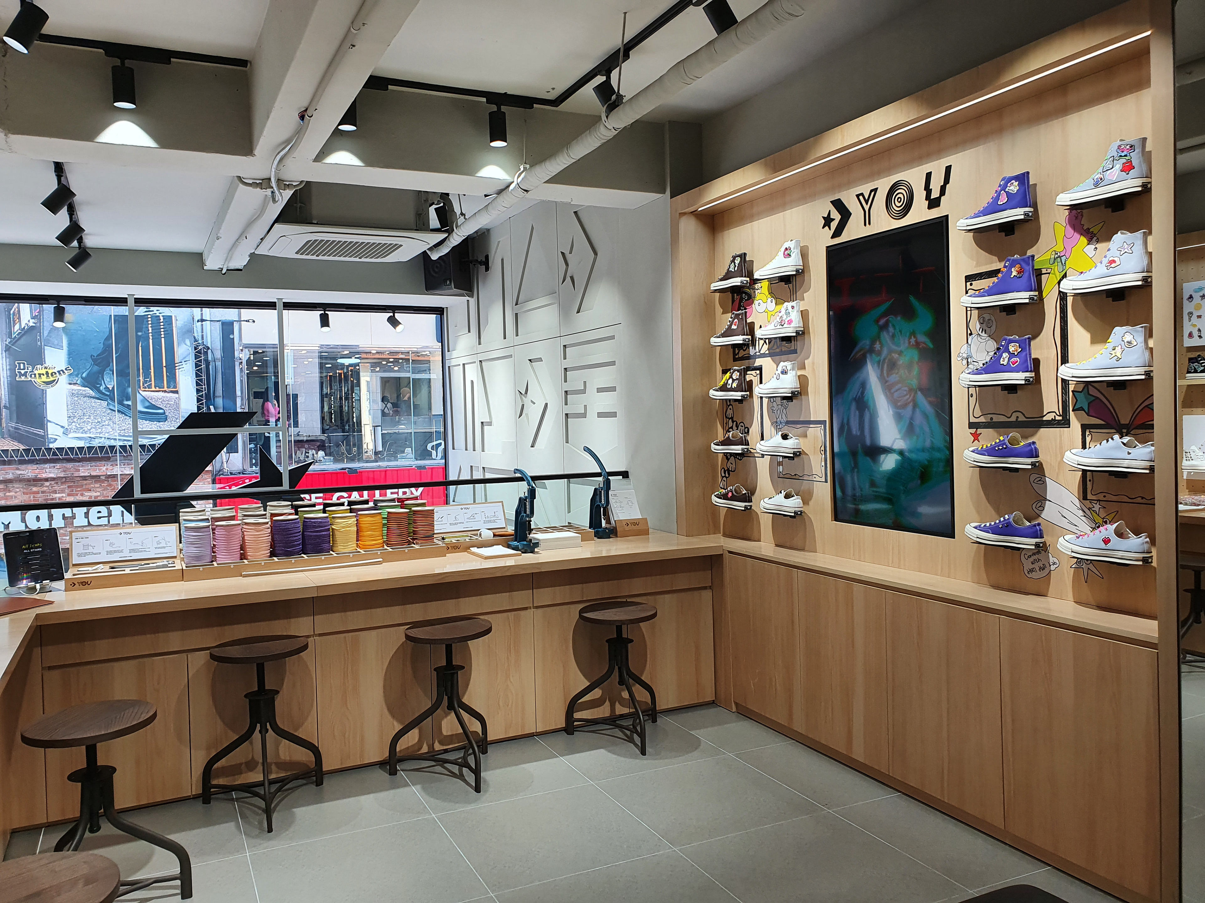 CONVERSE DAEGU DONGSEONG-RO