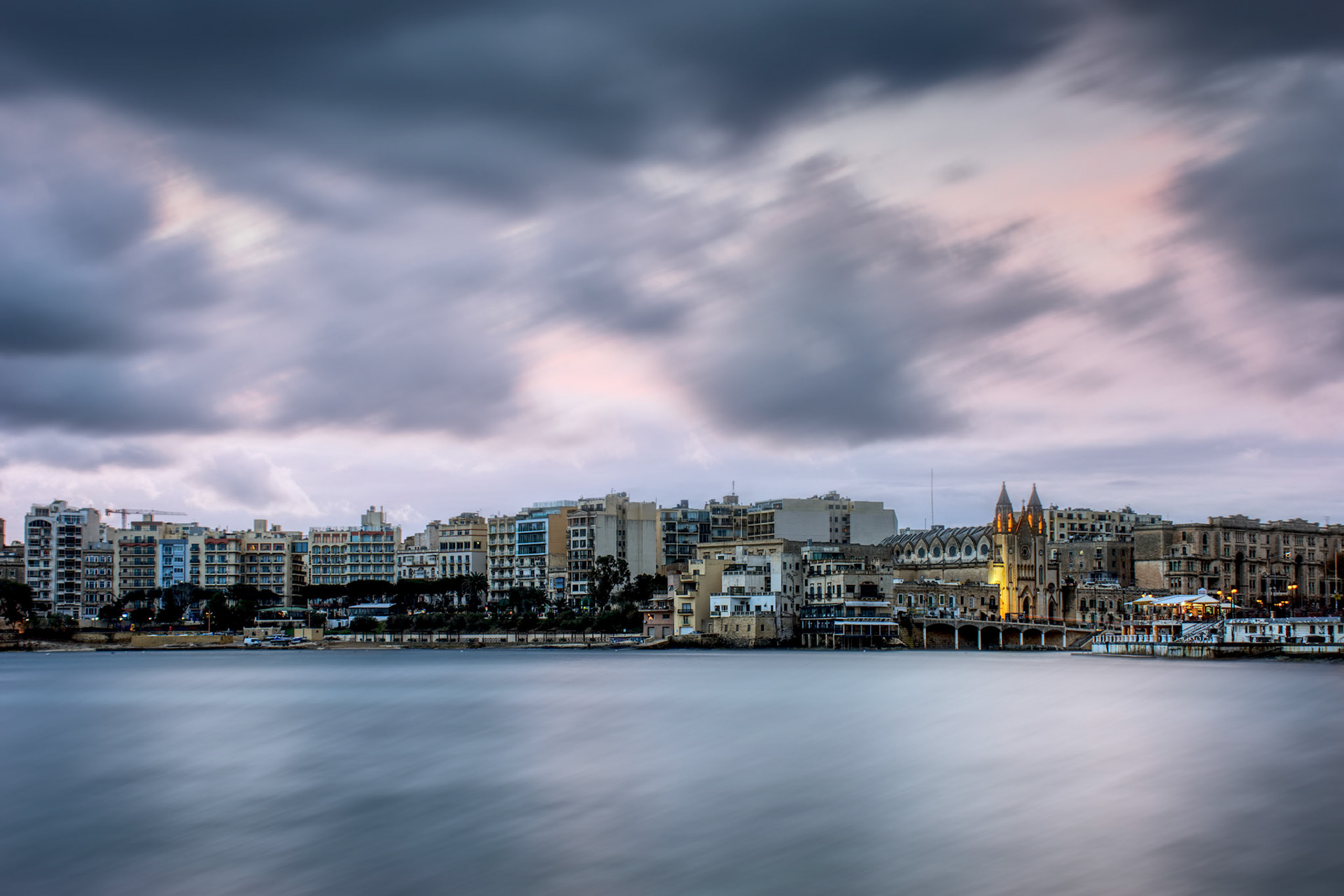 once a quiet fishing village tas-sliema grew into the most dynamic town in malta. laying between the capital valletta and tourism centre st julian,  sliema has today a bit of both worlds.