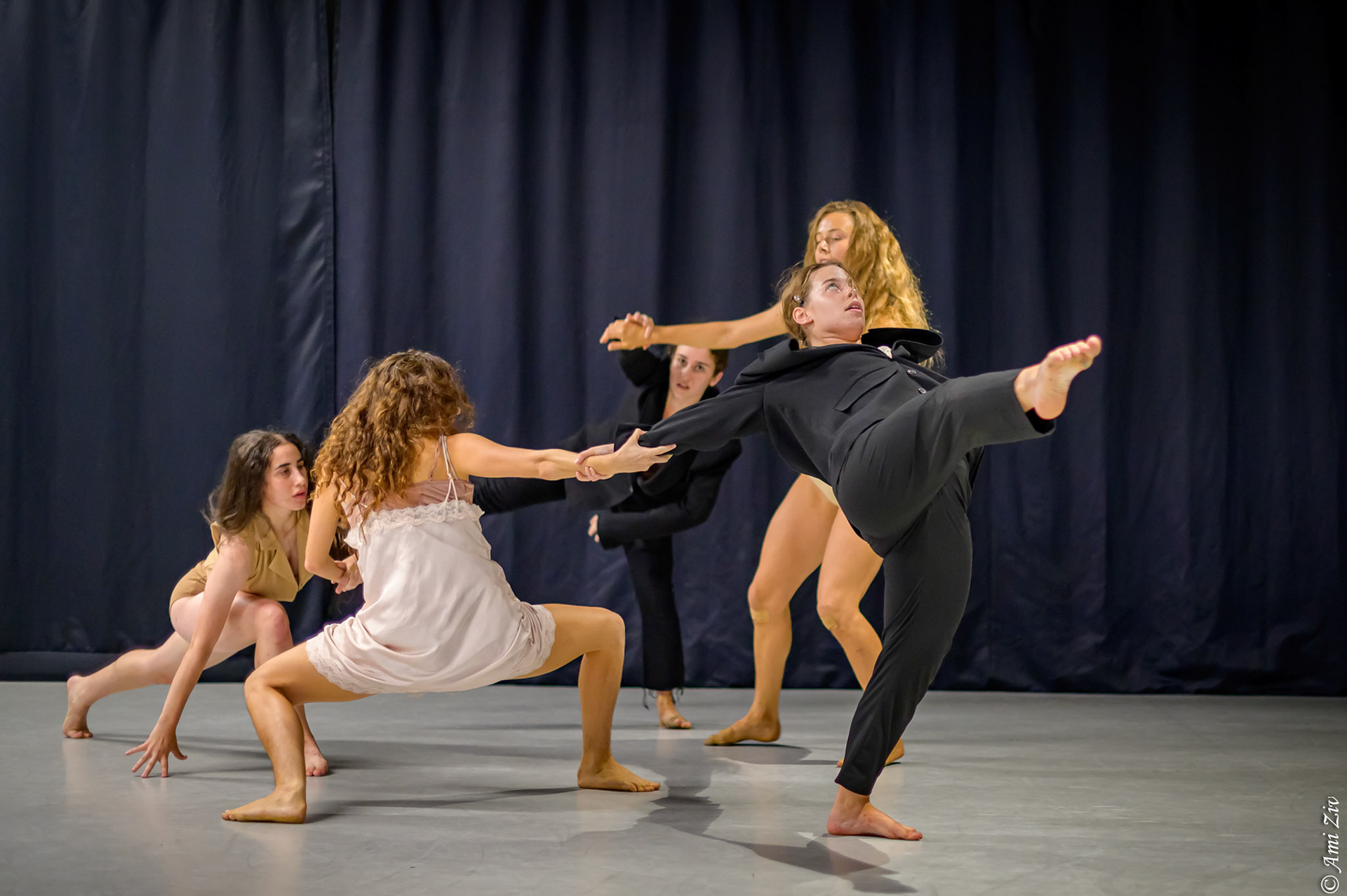 להקת אנא (Ana dance company )