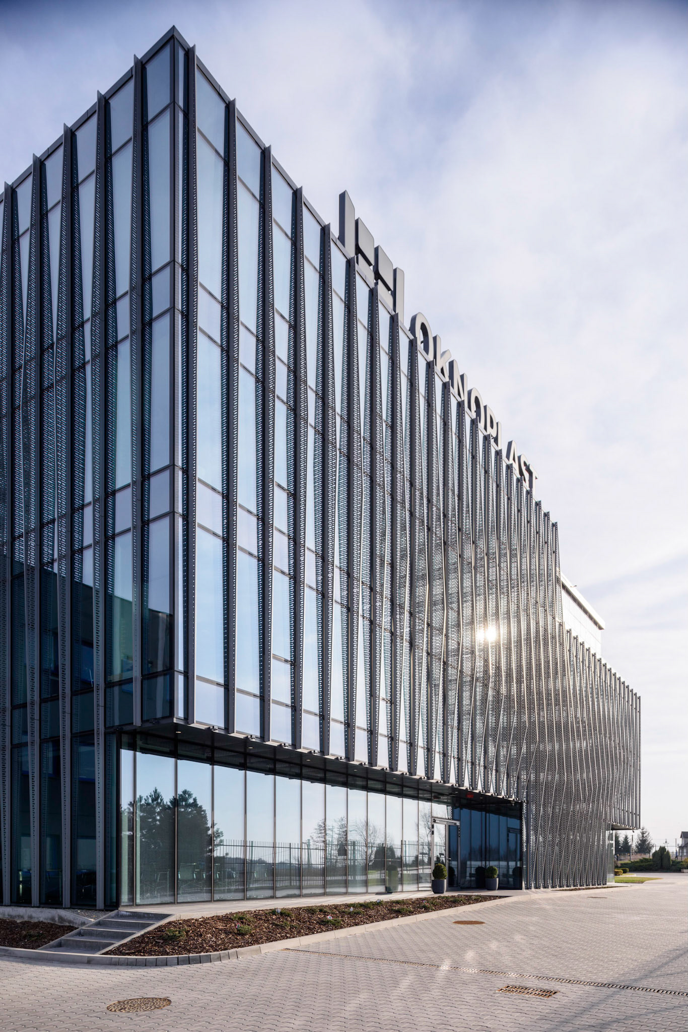 Biurowiec w Ochmanowie pod Krakowem, APA Zalewki Bubak