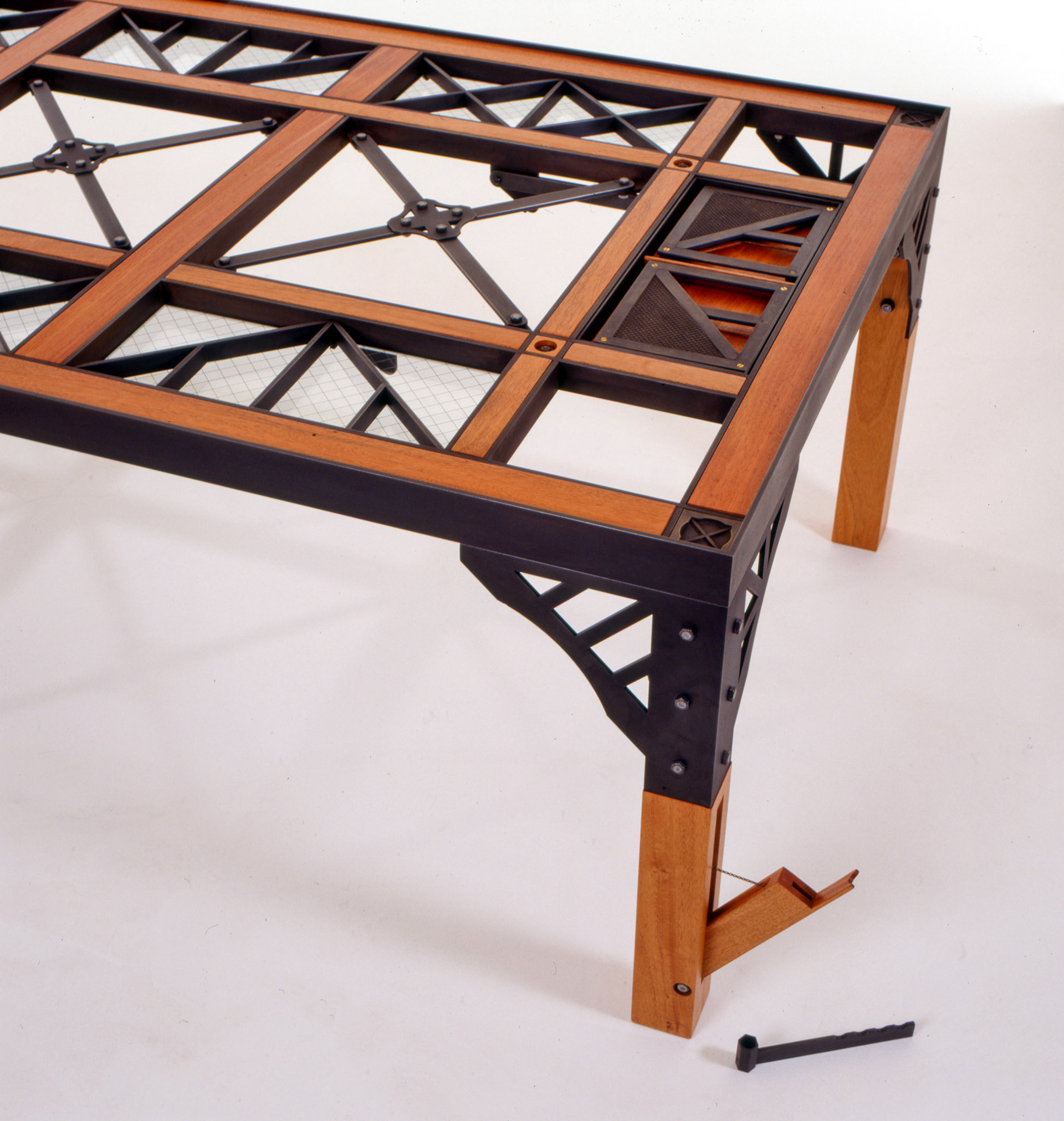 Tool for Dining - detail 1