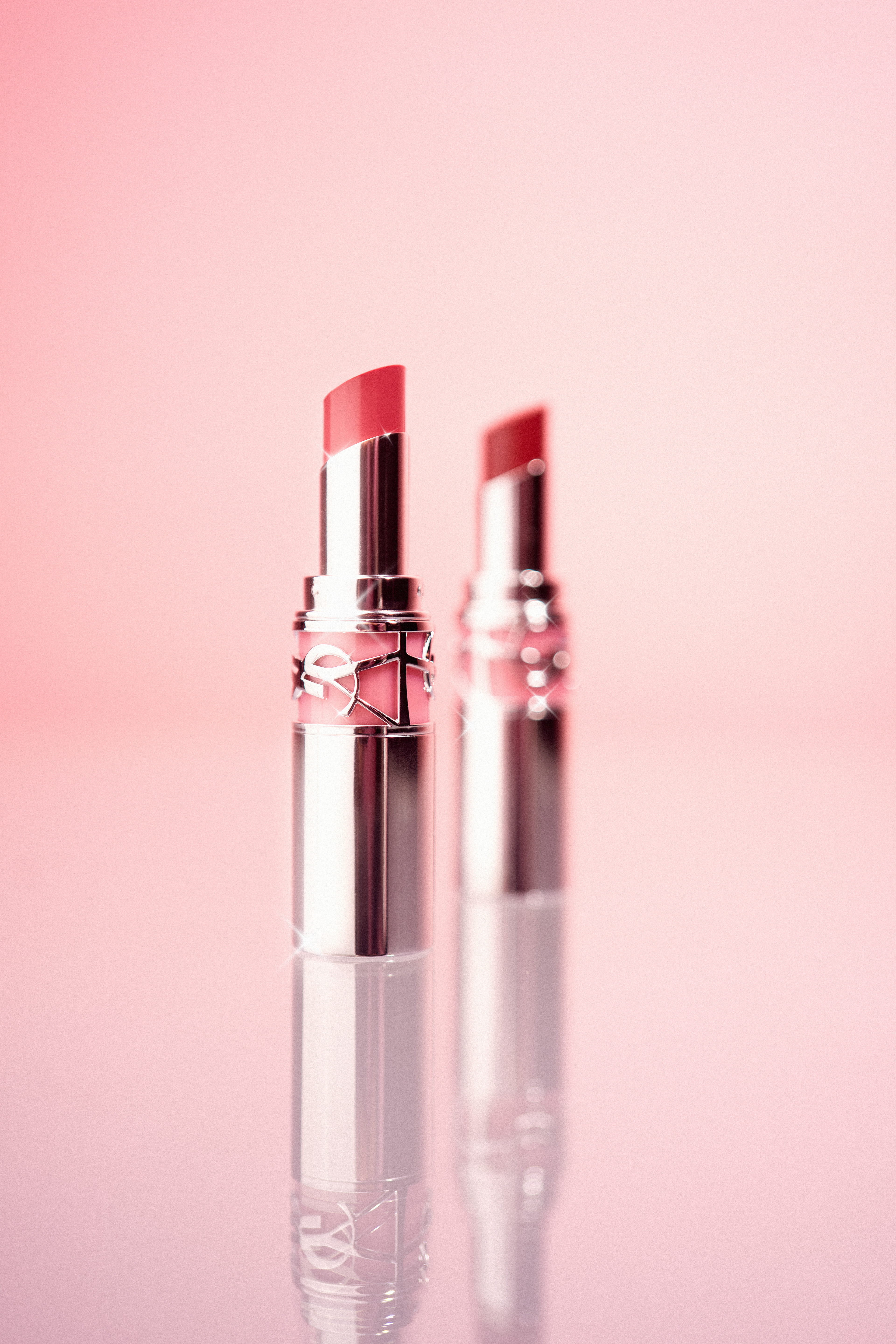 FOTOGRAFIA DE PRODUCTO, YSL LOVESHINE, FOTOGRAFIA ECOMMERCE, CREACIÓN DE CONTENIDO PARA REDES SOCIALES.