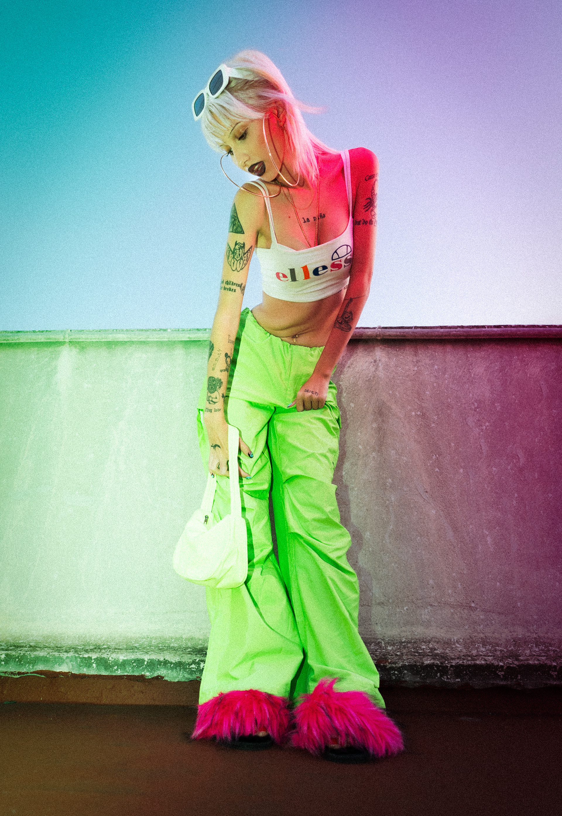 METRIKA - METRICAZF - MADRE FUNDADORA - LOS TRENES EN LOS QUE LLORÉ - AL GIMNASIO EN TACONES