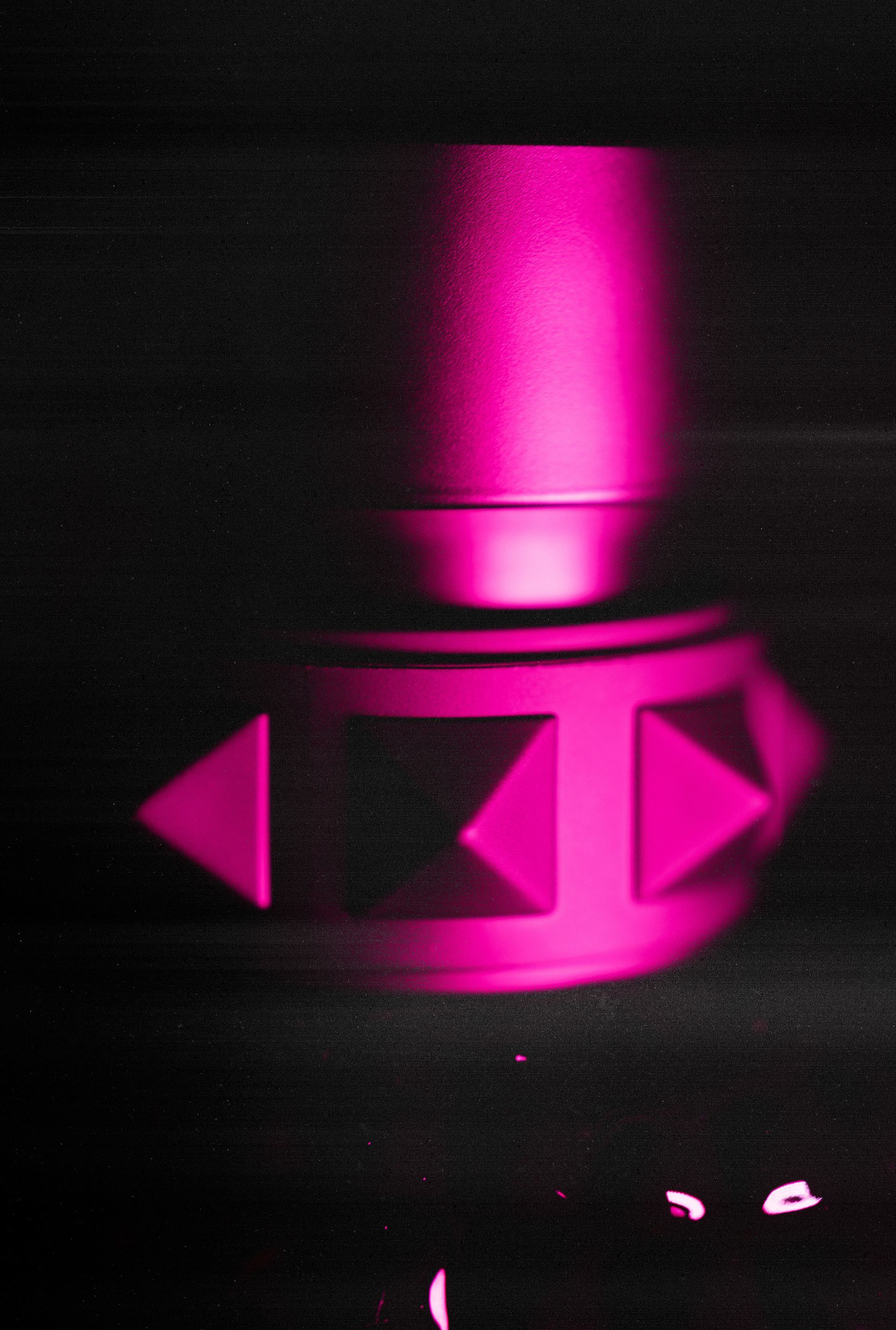 FOTOGRAFIA DE PRODUCTO, VALENTINO BORN IN ROMA UOMO, FOTOGRAFIA ECOMMERCE, CREACIÓN DE CONTENIDO PARA REDES SOCIALES.