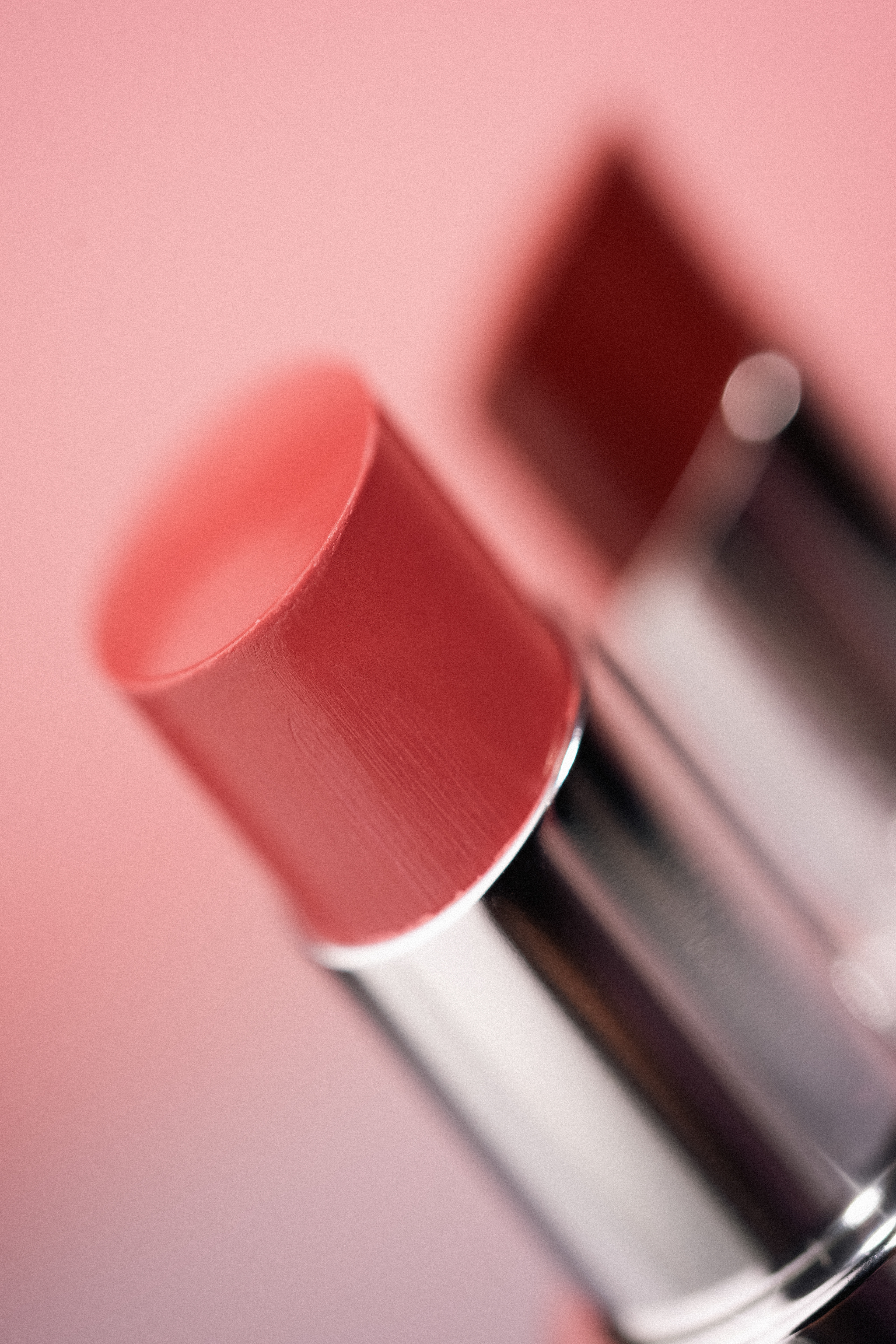 FOTOGRAFIA DE PRODUCTO, YSL LOVESHINE, FOTOGRAFIA ECOMMERCE, CREACIÓN DE CONTENIDO PARA REDES SOCIALES.