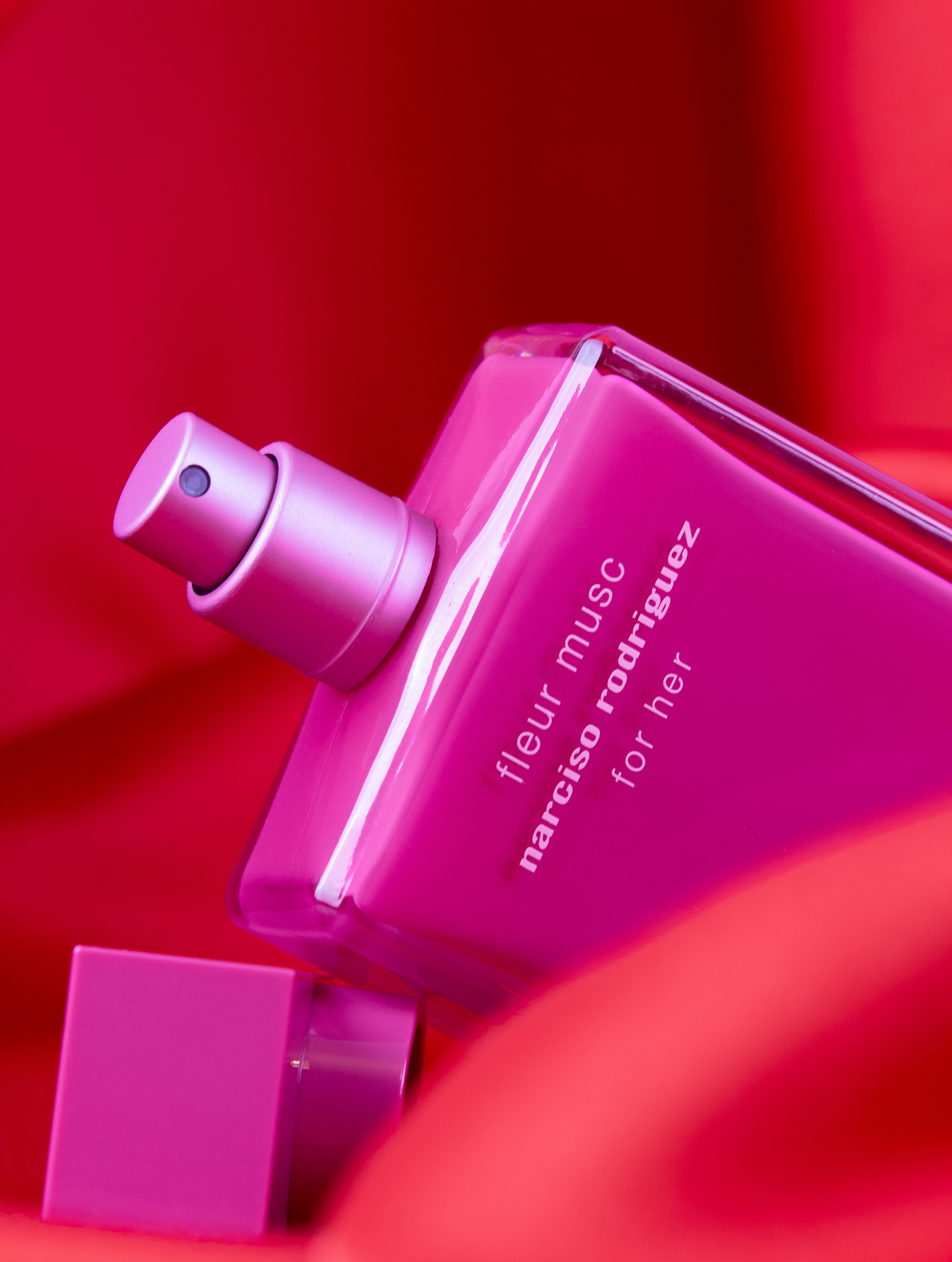 SESIONES DE FOTOGRAFIA DE PRODUCTO EN VALENCIA - FOTOGRAFIA CREATIVA DE PRODUCTO -  FOTOGRAFIA ECOMMERCE PRODUCTO - FOTOGRAFIA DE PRODUCTO PARA REDES SOCIALES - FOTOGRAFIA DE COSMETICA