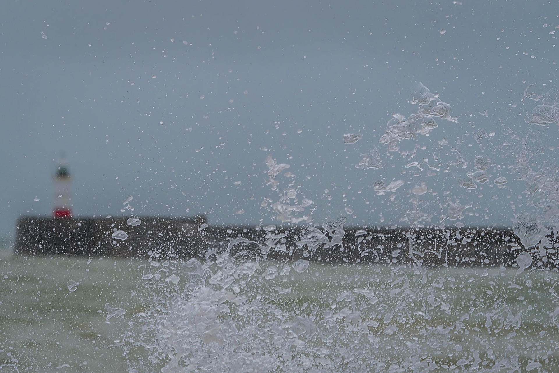 Crashing waves