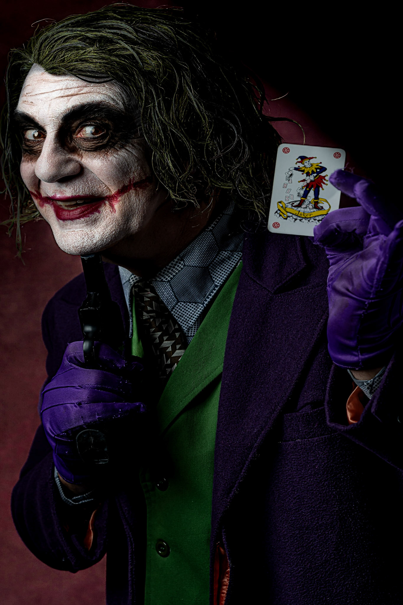 Play the card