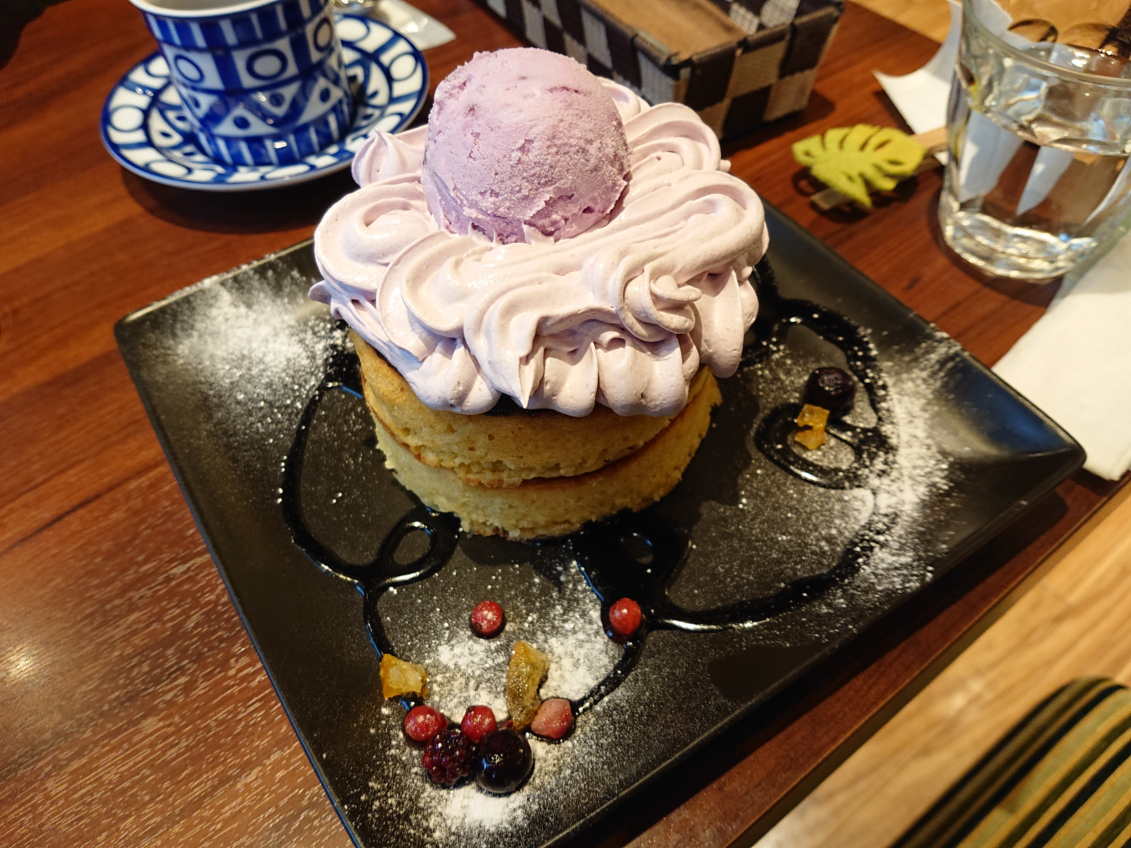 紫いものホットケーキ