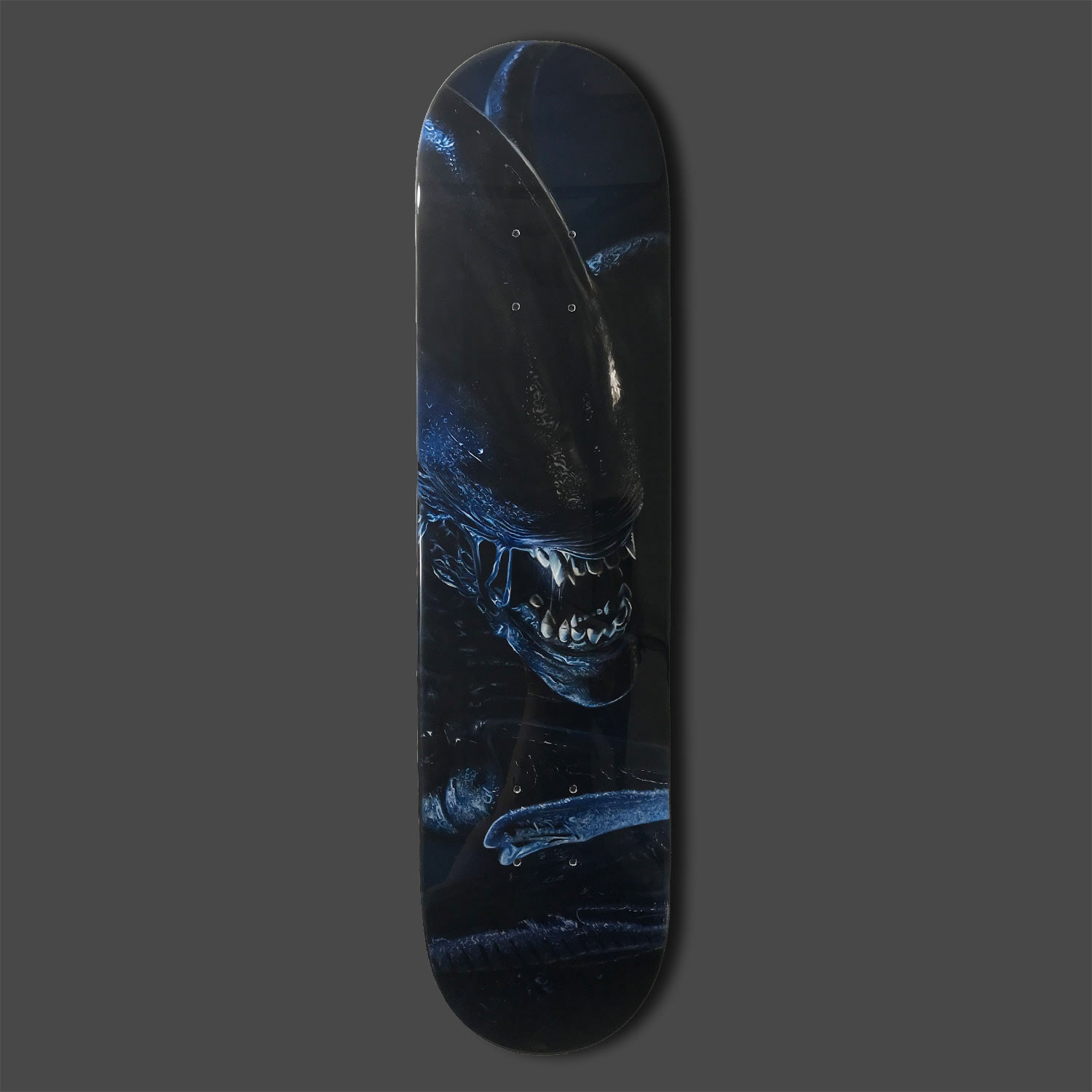Xenomorph airbrushed skate deck.
