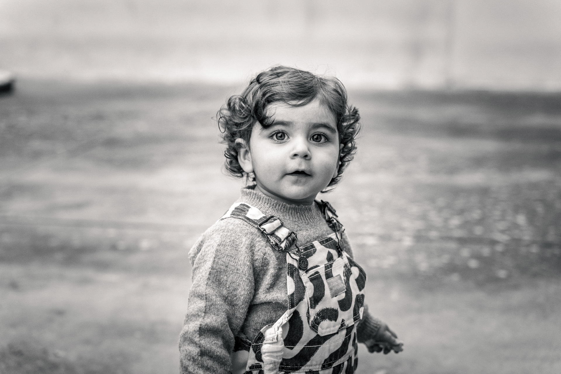 fotografia Santarém bebé sorriso b&w 