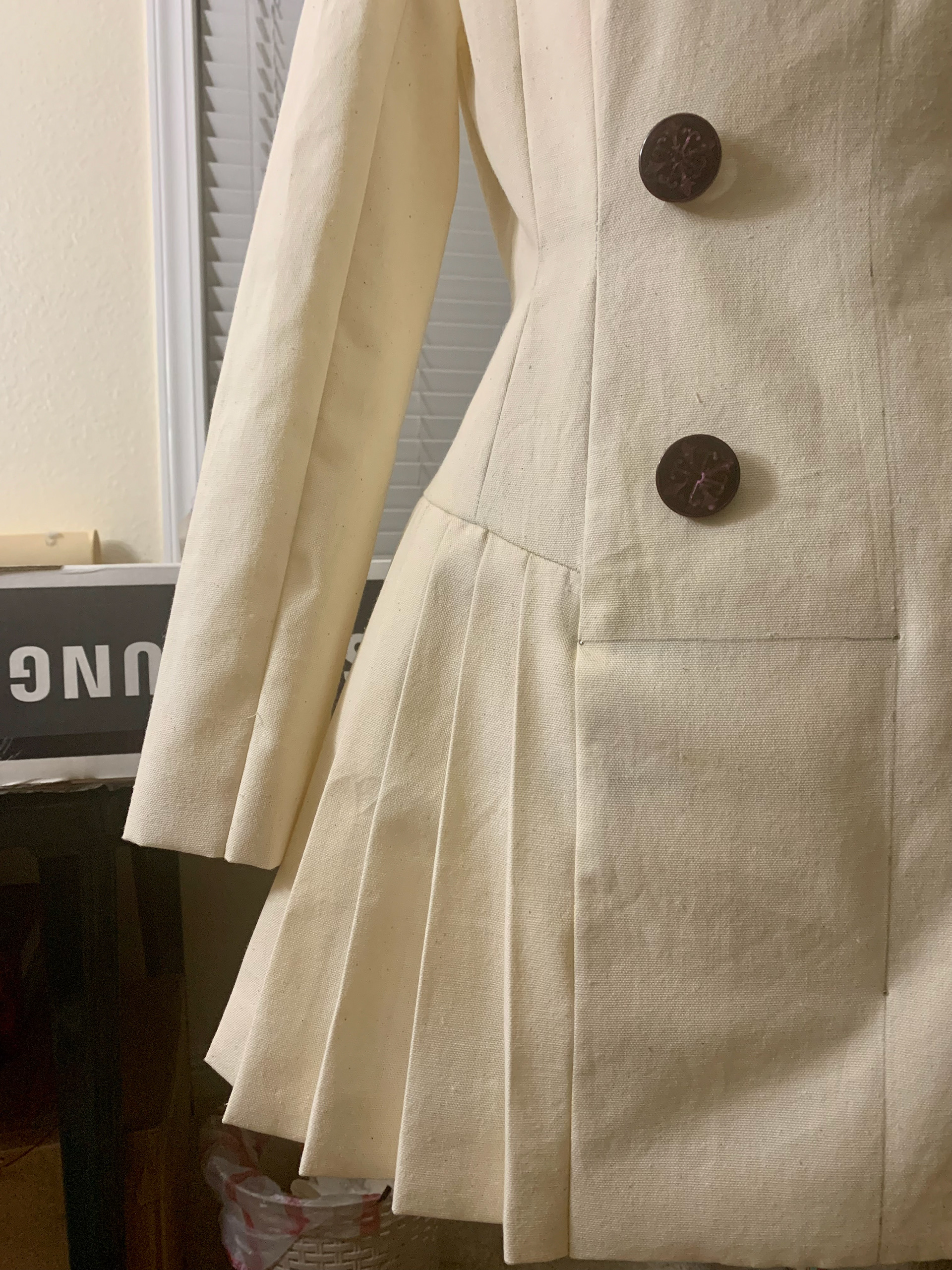 Pleated Blazer Muslin front Detail