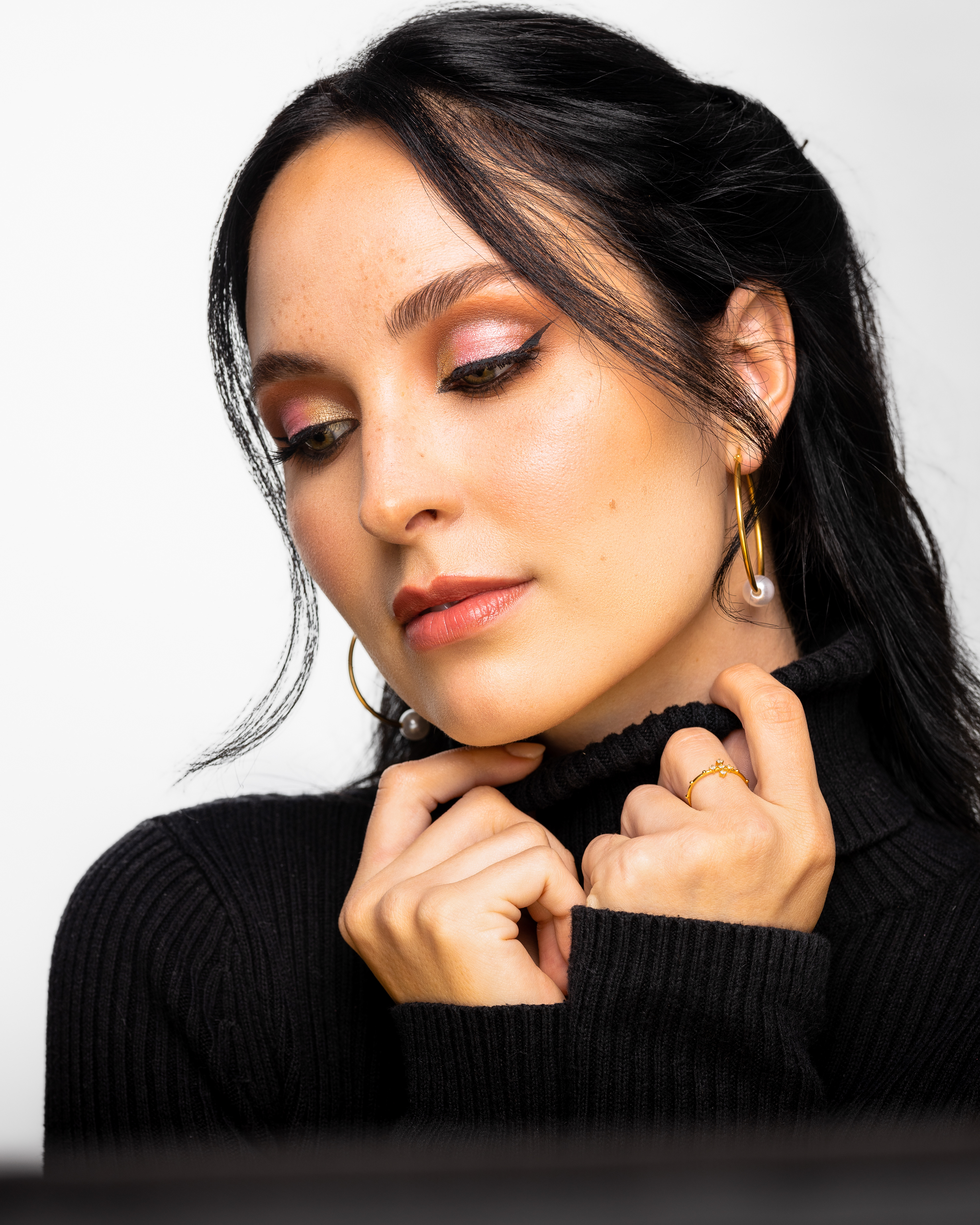 @jacky.sou - makeup: @manuela.guirguis