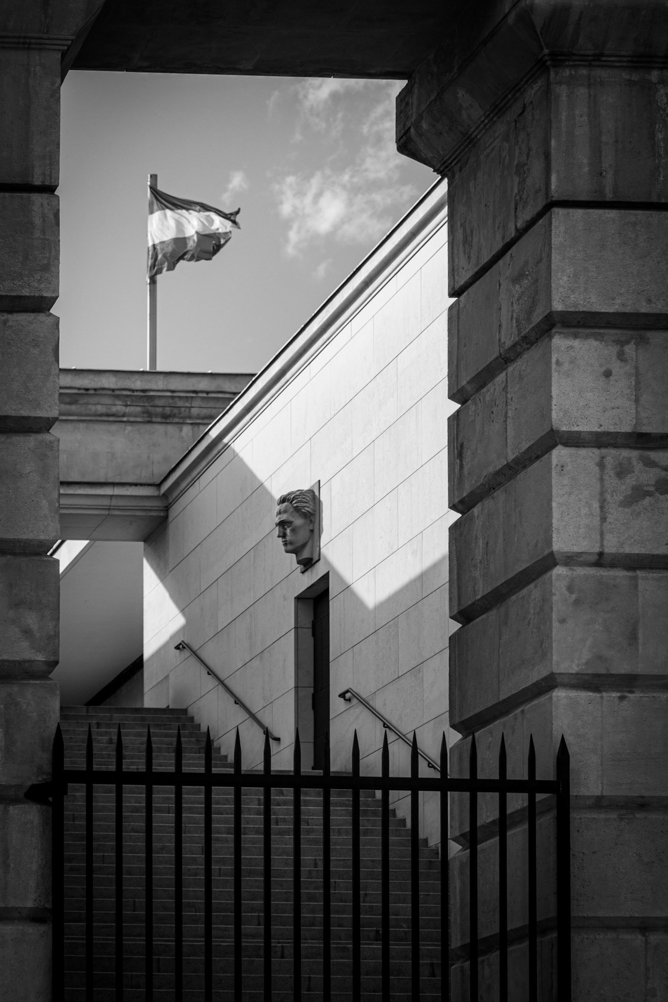 Äußeres Burgtor, Heldenplatz
