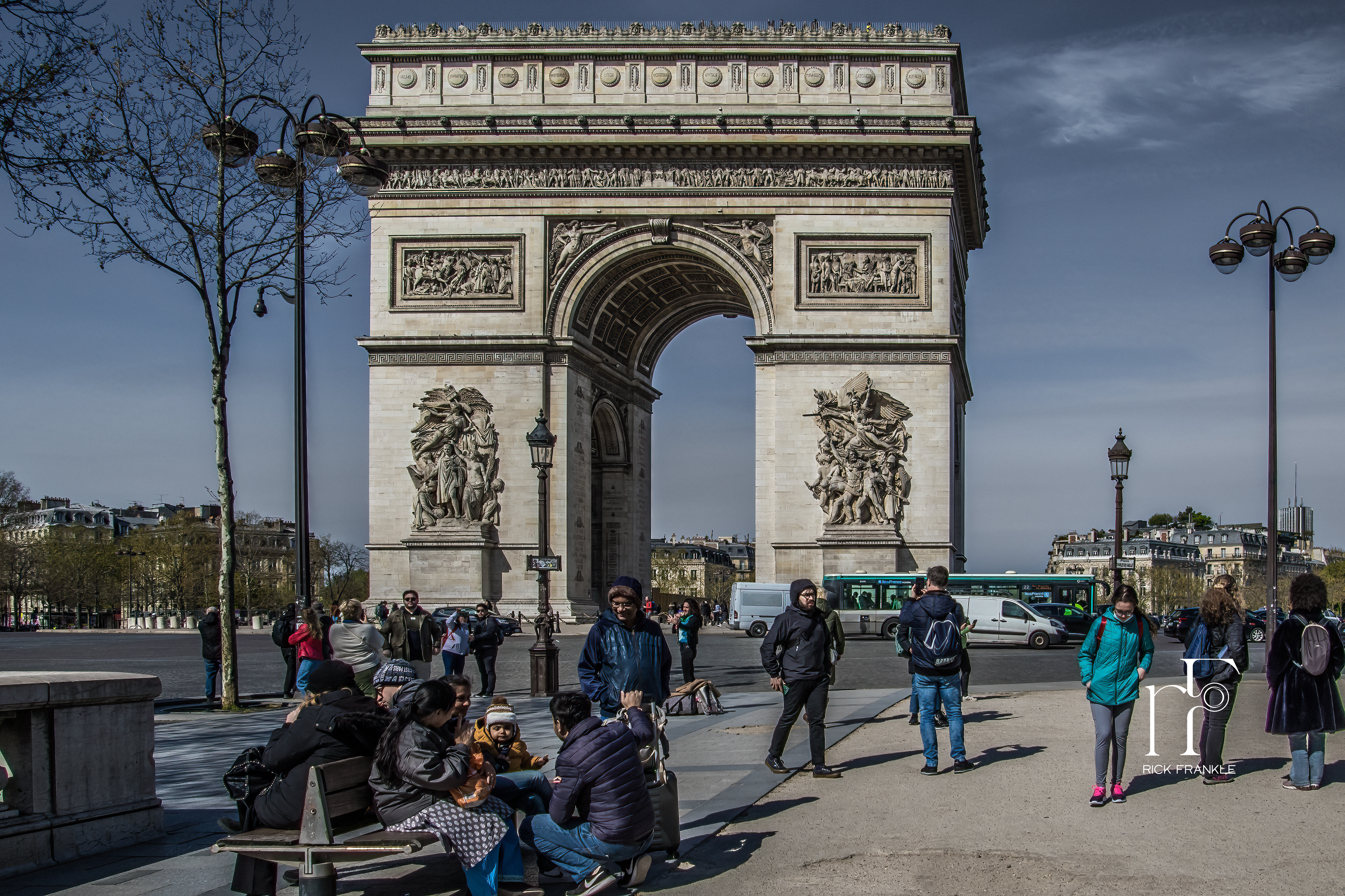 ARC DE TRIOMPHE [CHARLES DE GAULLE SQUARE]