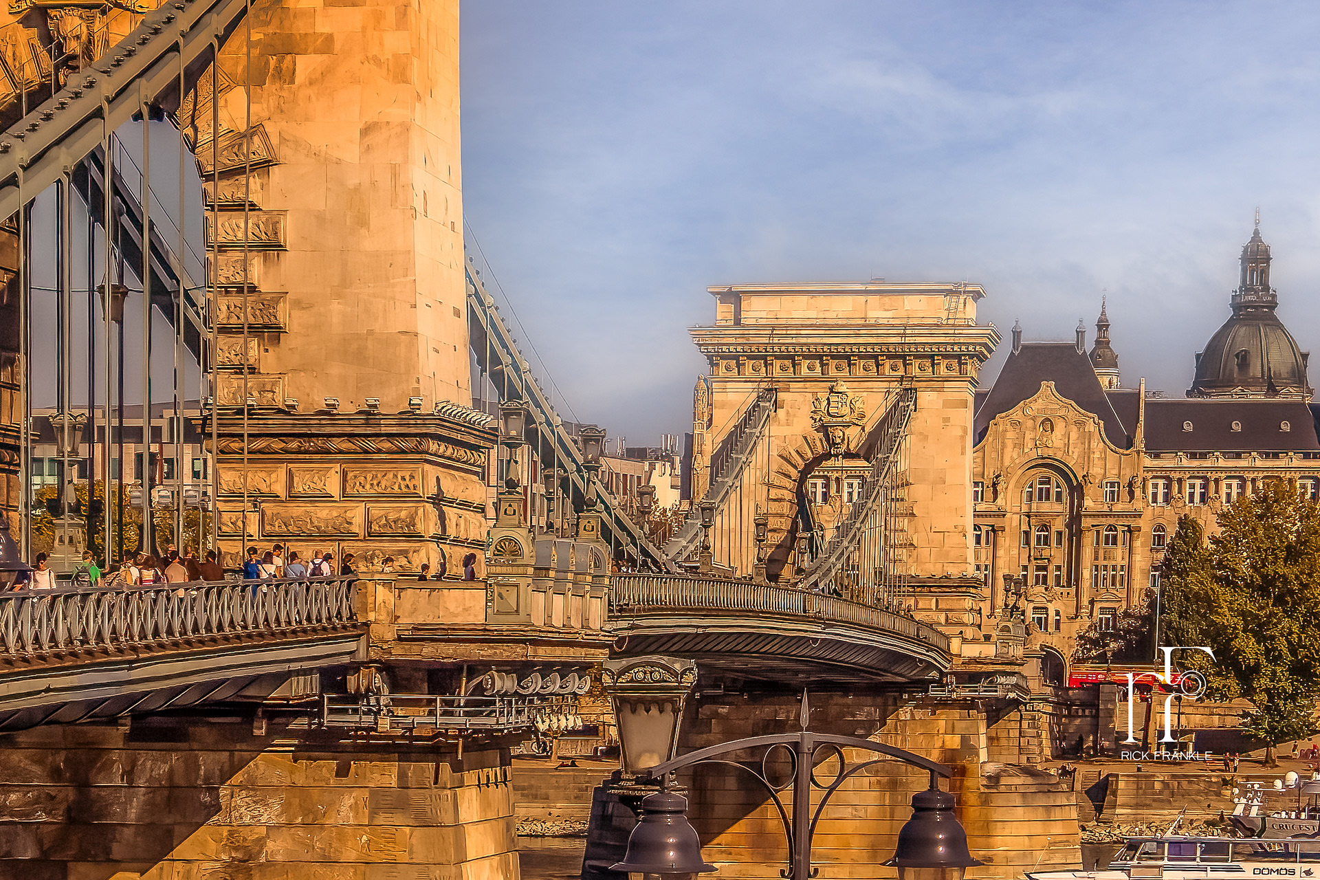 SZÉCHENYI CHAIN BRIDGE [BUDAPEST, HUNGARY]